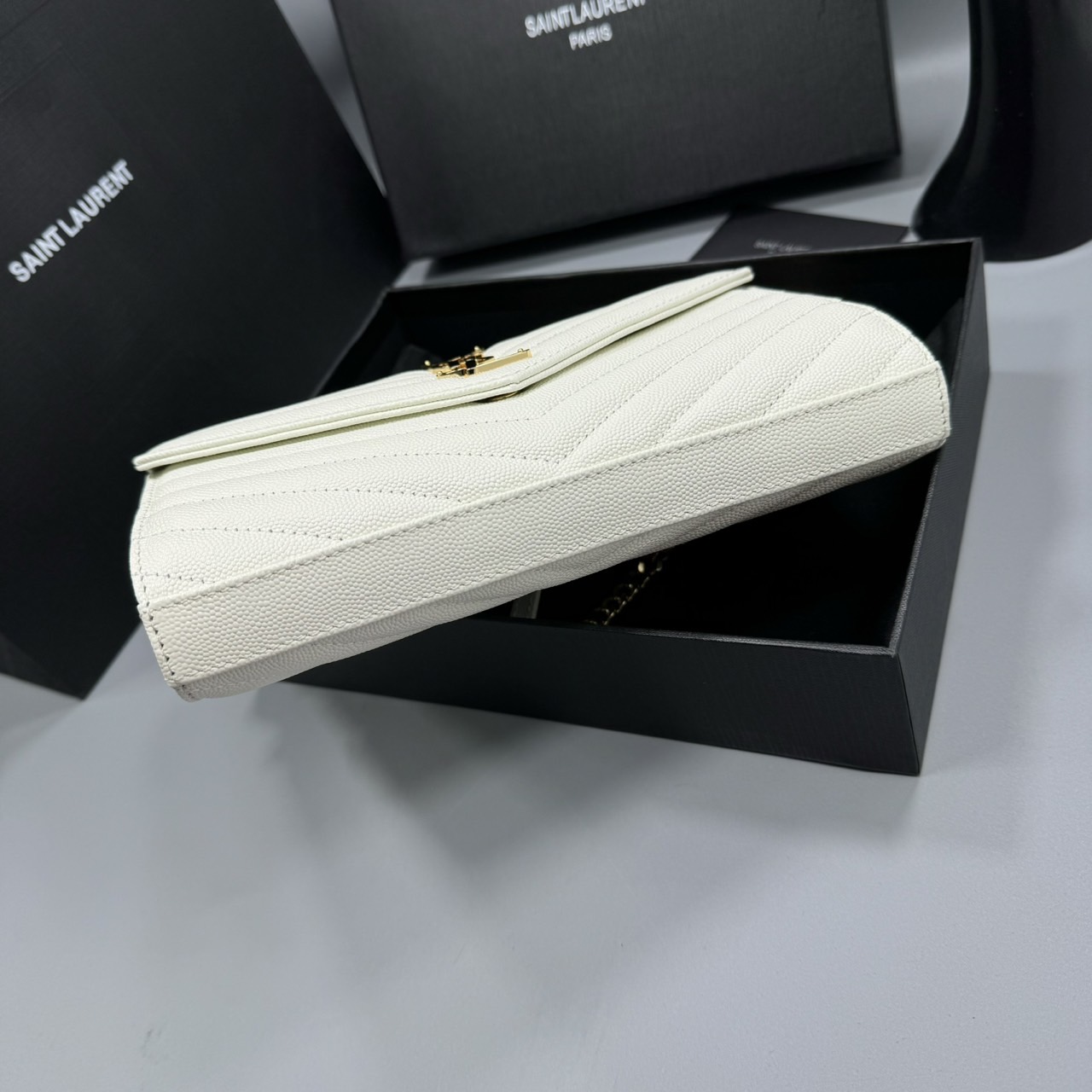 YSL Woc 9 Wallet on chain / YSL Clutch Bag 9" กระเป๋าสะพายรุ่นยอดนิยม เกรดหนังคาเวียร์สวยเต็มใบ เกรดออริ 1:1 ใช้งานต่างประเทศได้