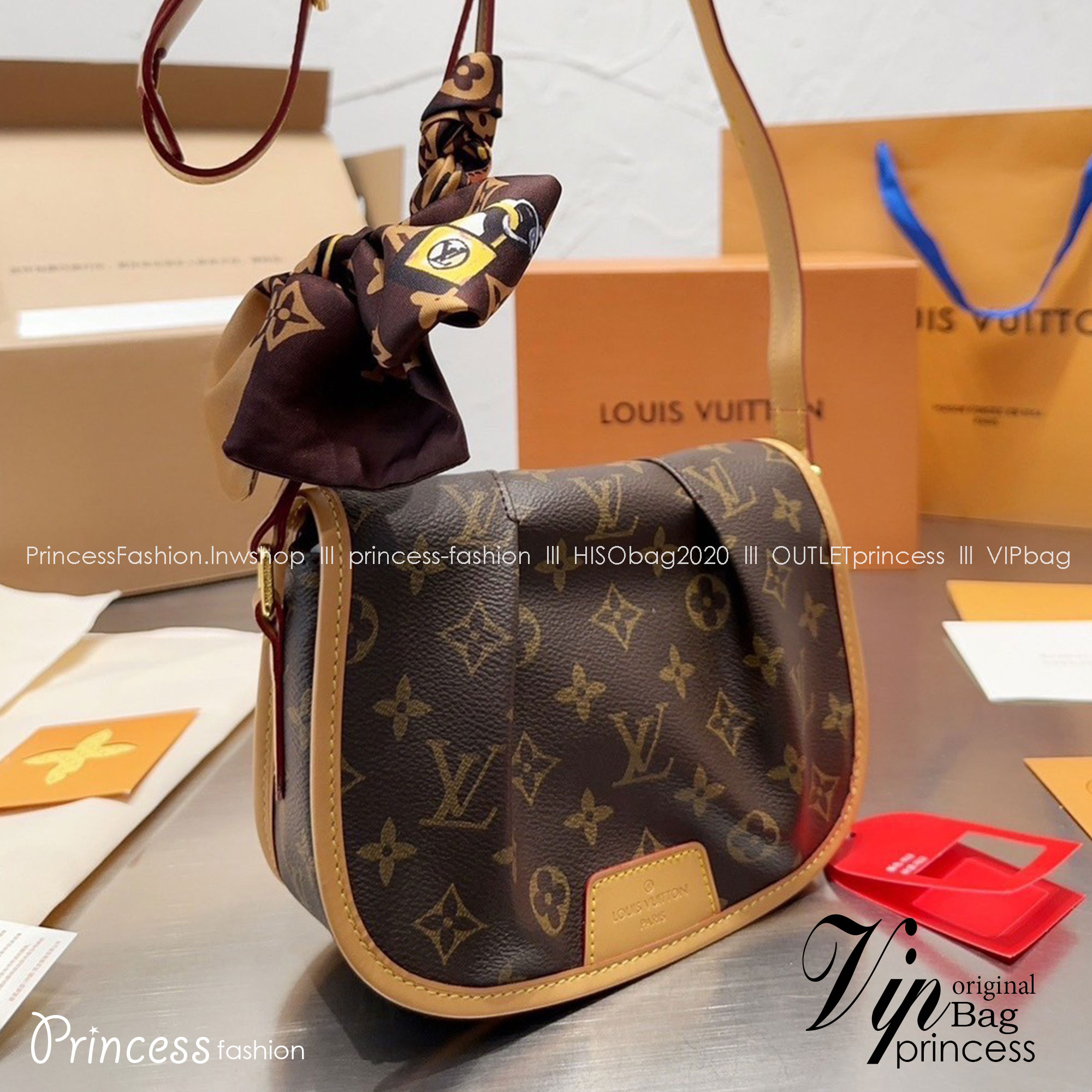 LV Monogram Canvas Menilmontant Bag / LV Crossbody bag กระเป๋าสะพายพิมพ์ลายโมโนแกรมสุดหรูจากแบรนด์ดัง รูปทรงใช้งานง่าย ภายในจุของได้เยอะ ขนาดกำลังสวย ใช้เป็น every ได้เลยค่ะ