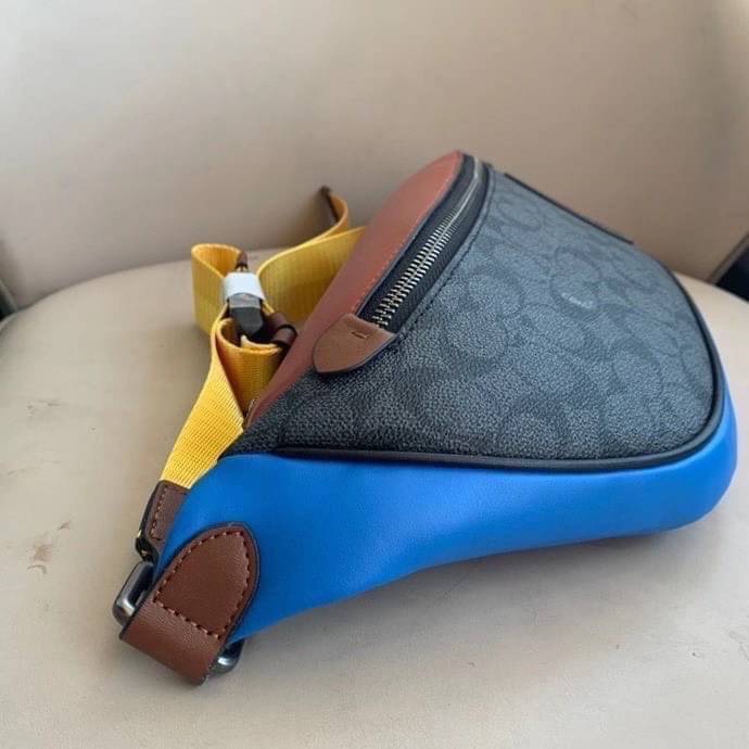 OUTTLET 】COACH RIVINGTON BELT BAG IN COLORBLOCK SIGNATURE CANVAS WITH COACH PATCH (962) รุ่นใบใหญ่จุใจ ใช้ได้ทั้งชายหญิง
