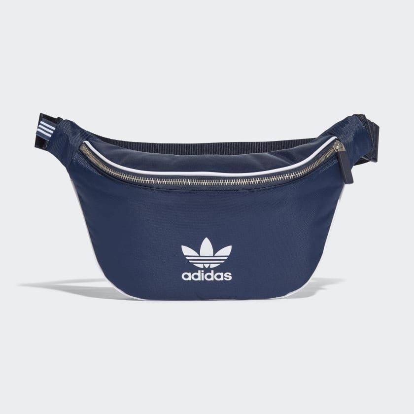 ADIDAS ORIGINALS ADICOLOR WAIST BAG ของมันต้องมี!! กระเป๋าคาดอก/คาดเอวสุดชิค ดีไซน์เรียบง่าย แต่สะพายแล้วเท่ คลาสสิคสุดๆ!! วัสดุ Nylon+Polyester กันน้ำได้ เปิด-ปิดฝากระเป๋าด้วยซิป หัวซิปปั๊มแบรนด์เป็น signature ภายในมีช่องโล่งกว้าง ใส่ของได้พอสมควร ใส่มือ