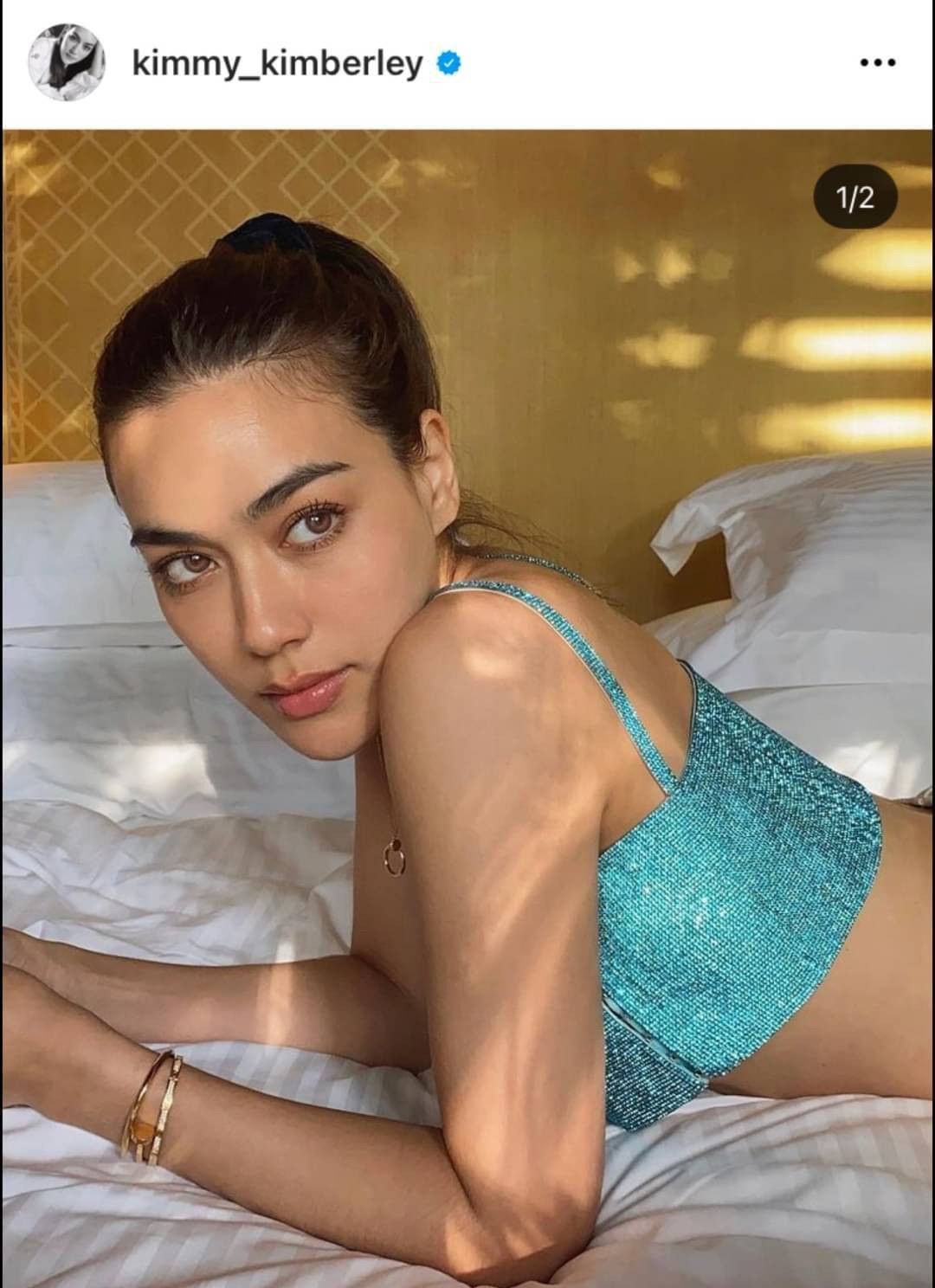 Cartier Love Bracelet Small Model กำไลข้อมือคาเทียร์ เกรดเทพออริจินิล ปั้มทุกจุด มีเลขปั้มด้านในวงครบ วัสดุคุณภาพดี ไม่ลอกไม่ดำ พร้อมกล่องหนาตามแบบปั้มลายแบรนด์ ภาพสินค้าถ่ายจากงานขายจริง ใช้งานต่างประเทศได้