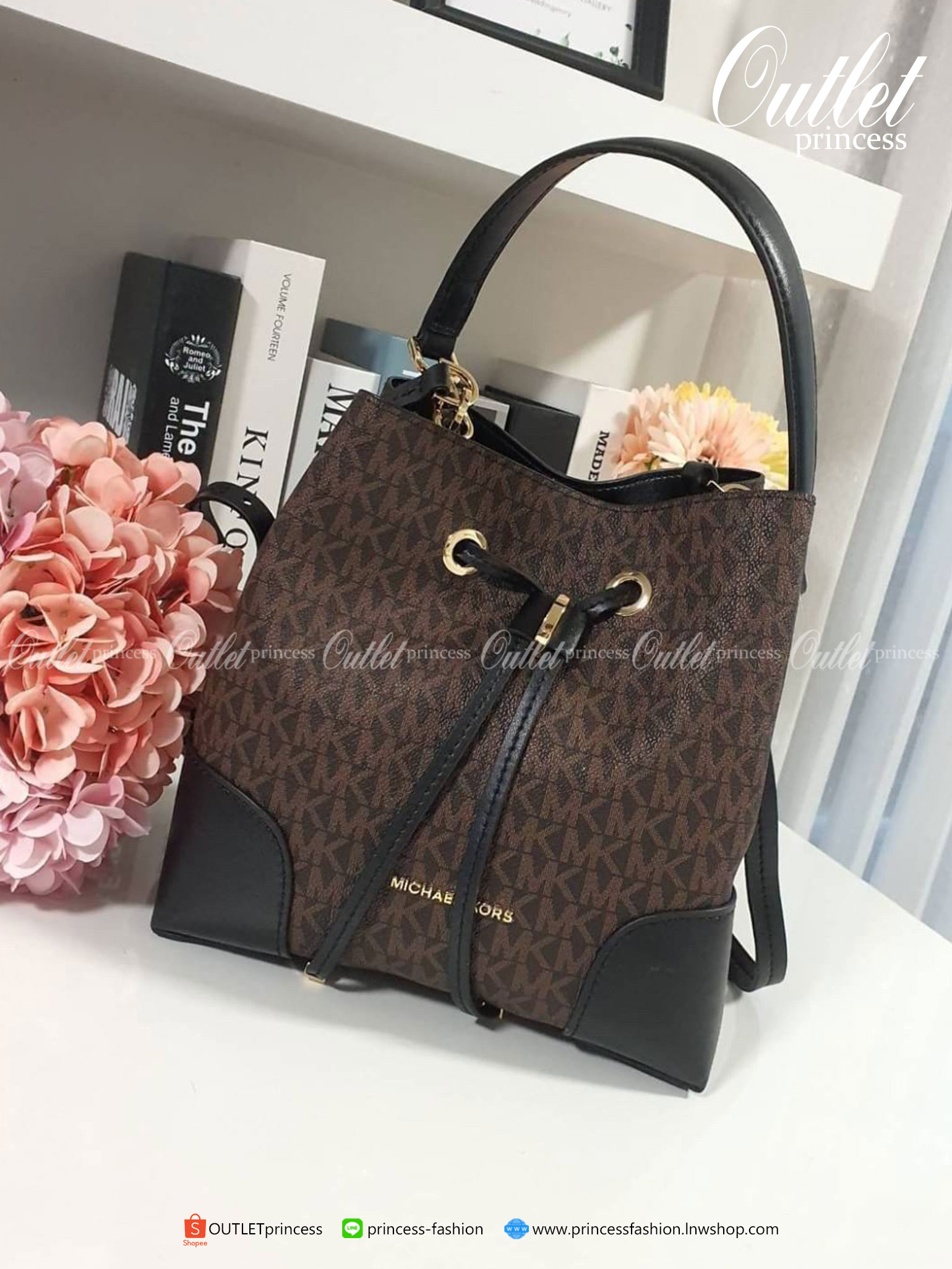 ของแท้ 100% MICHAEL KORS GENIE LEATHER BUCKET BAG