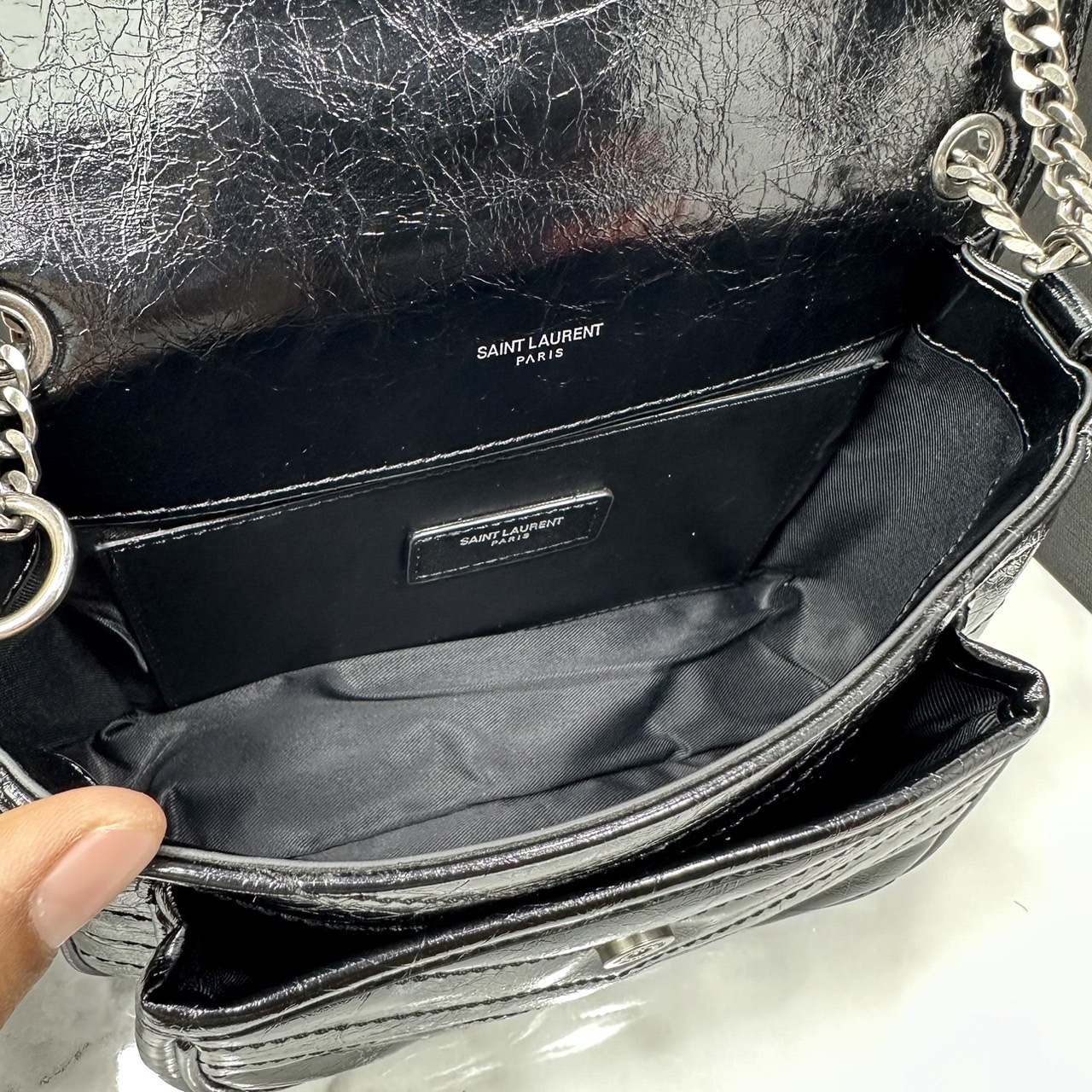 Small YSL Niki shoulder bag 9" กระเป๋าสะพายทรงคลาสสิค รุ่นยอดนิยมของแบรนด์ที่ใครๆก็ต้องมีใช้ ดีไซน์เรียบหรู 🧡เกรดออริ ใช้งานต่างประเทศได้
