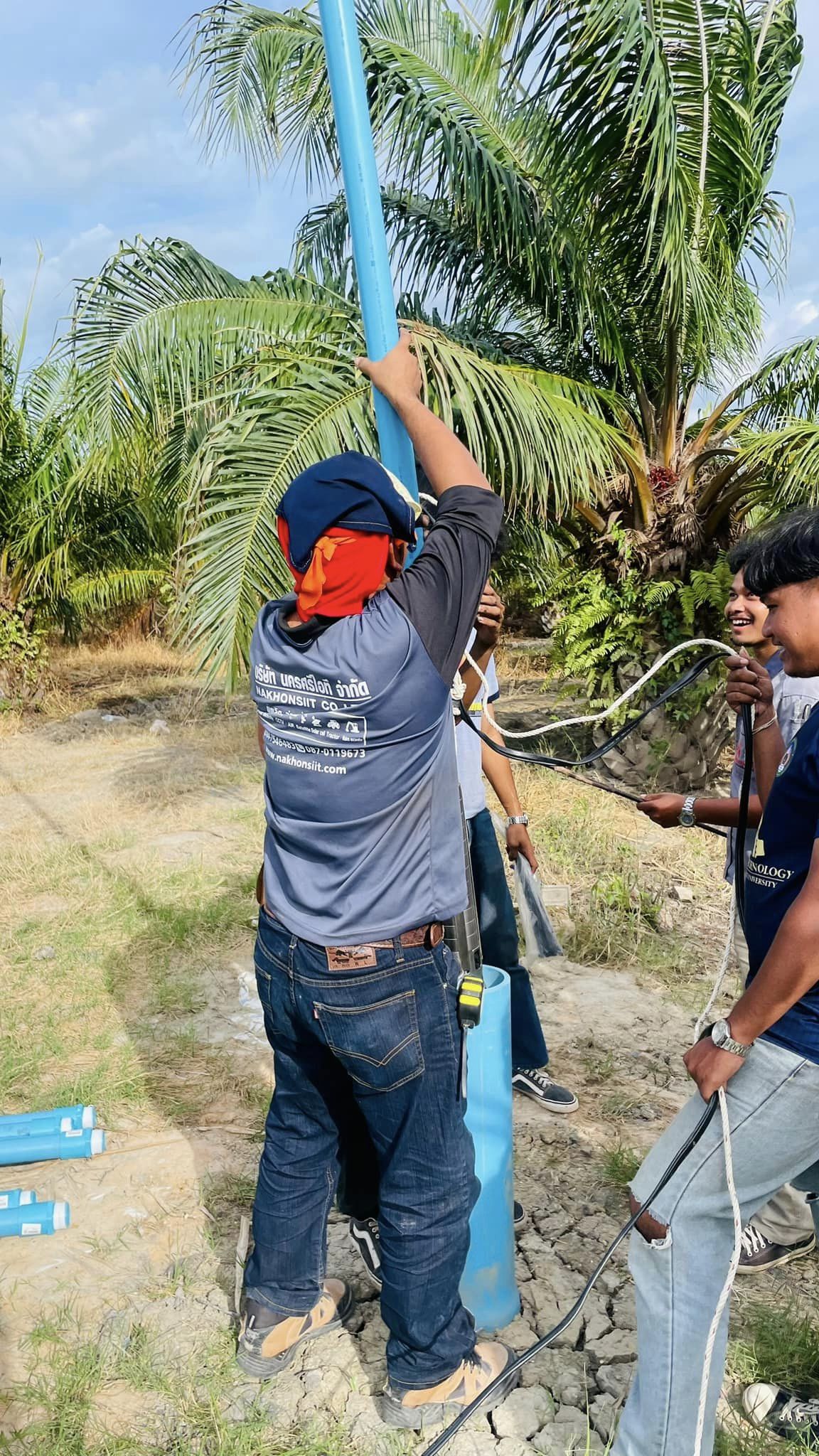 ชุดซัมเมิสปั้มบาดาล ขนาด 3 แรงม้า สวนปาล์มน้ำมัน