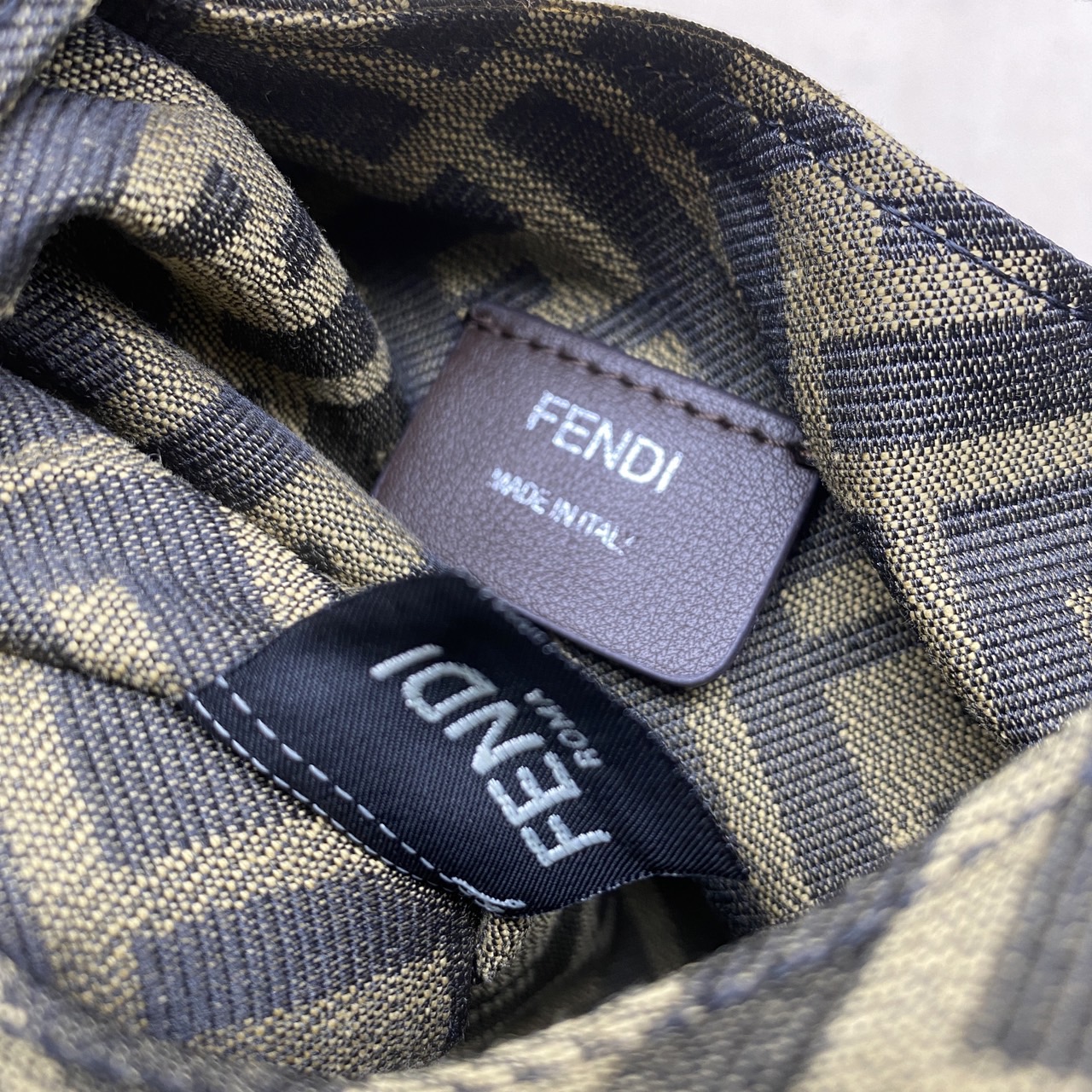 FENDI Shopper Brown FF jacquard bag กระเป๋าทรงช็อปเปอร์ลายโมโนแกรม 🧡 เกรดออริจินอล 1:1 สลับแท้ ใช้งานต่างประเทศได้