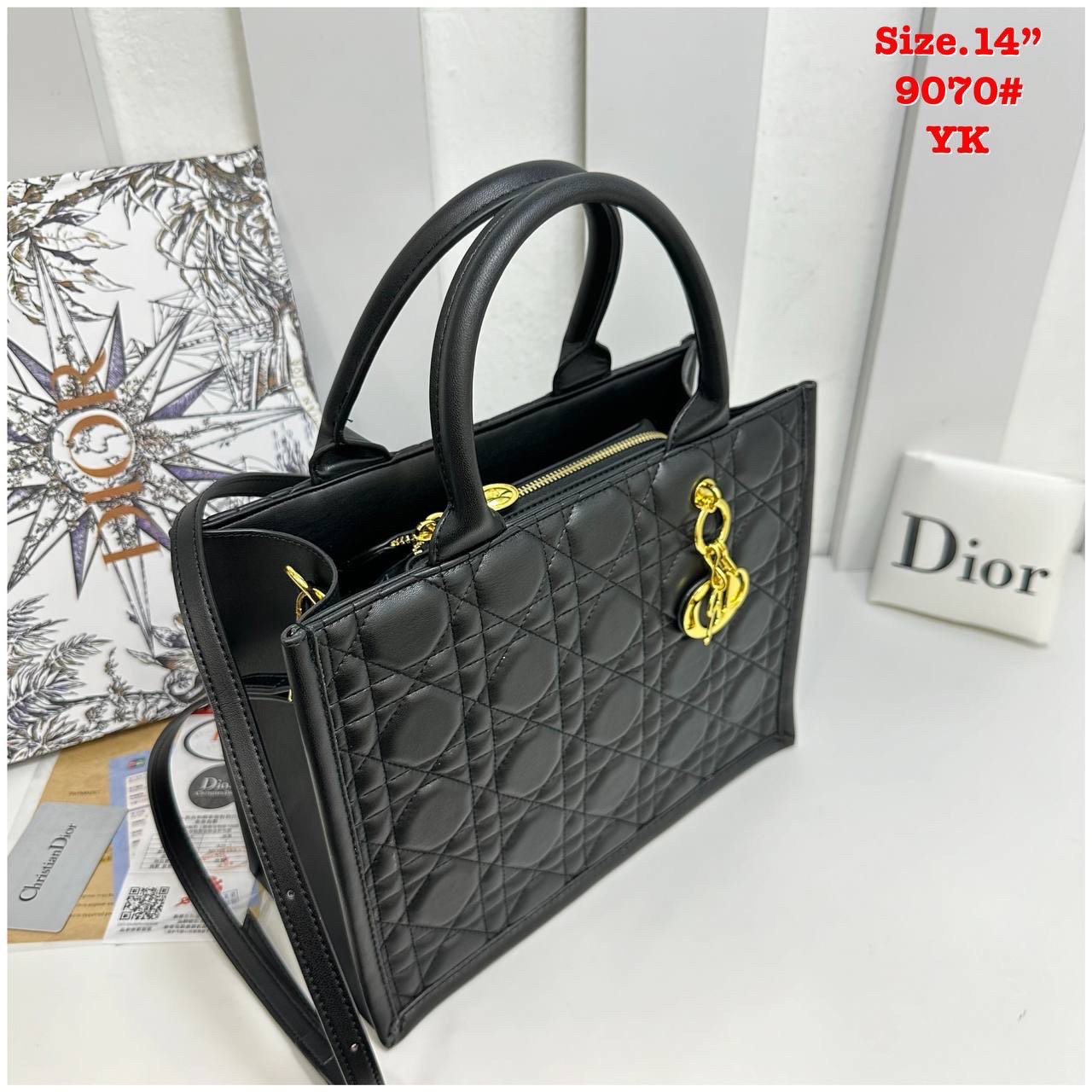 DIOR Medium Book Tote Powder Macrocannage Leather 14" กระเป๋าทรงโท้ท แก่นแท้ของความงามรูปลักษณ์ทันสมัย สง่างามเหนือกาลเวลา เกรดไฮเอน 1:1