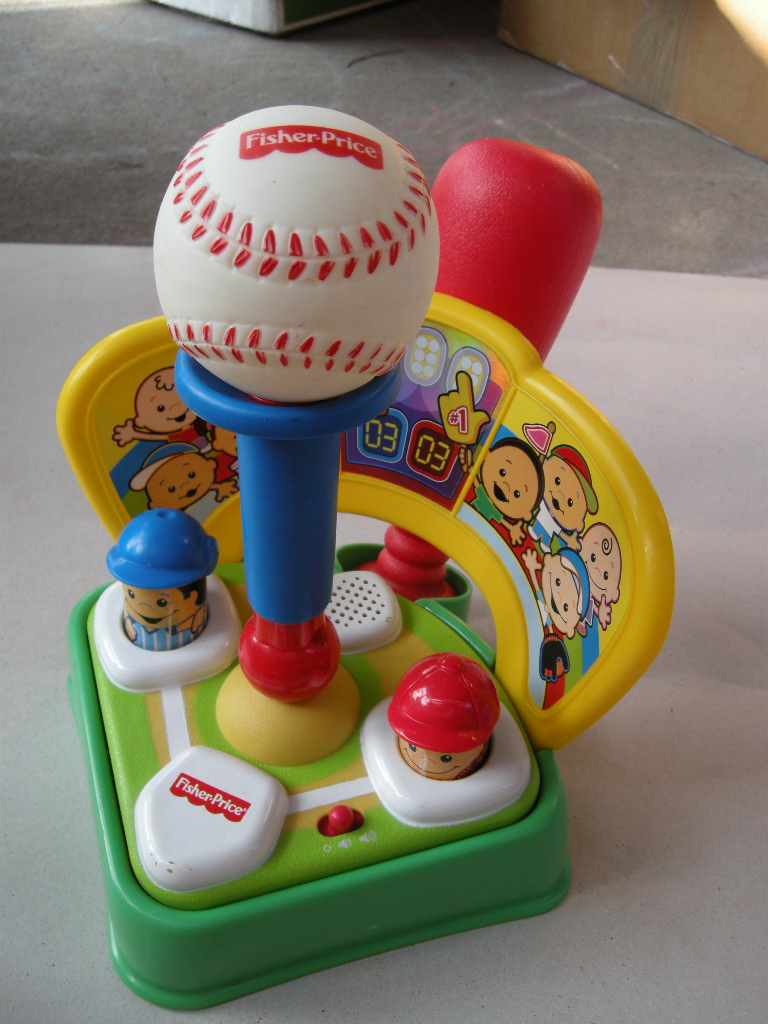 Fisher-Price Brilliant Basics Baby's First Baseball (ของเล่นมือสอง)