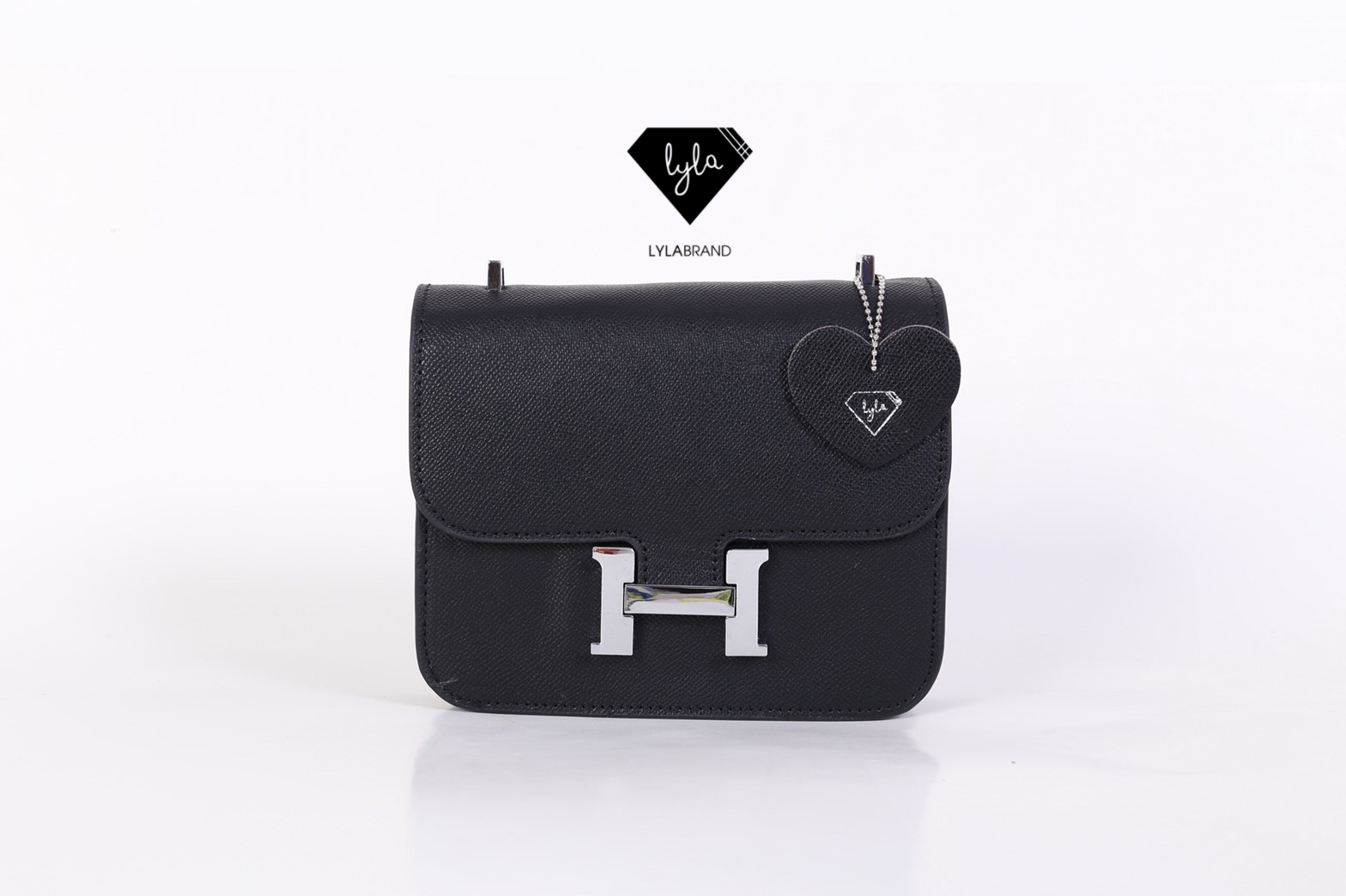 LYLABRAND🔔 Constance ไซต์ 18 สุดฮอต รุ่นนี้หนัง Epsom , PU top premium นะคะ หนังดีเลอค่าน่าสอยมากกก บอกคำเดียวเลยว่าเด็ดสุด !! เหมือนหนังแท้เบอสุดค่ะคูณผู้หญิง ลูกค้าเก่าน่าจะทราบกันดีอยู่แล้วว่าคุณภาพของร้านนี้ต้องมาเป็นอันดับหนึ่งเท่านั้น อิอิ ม