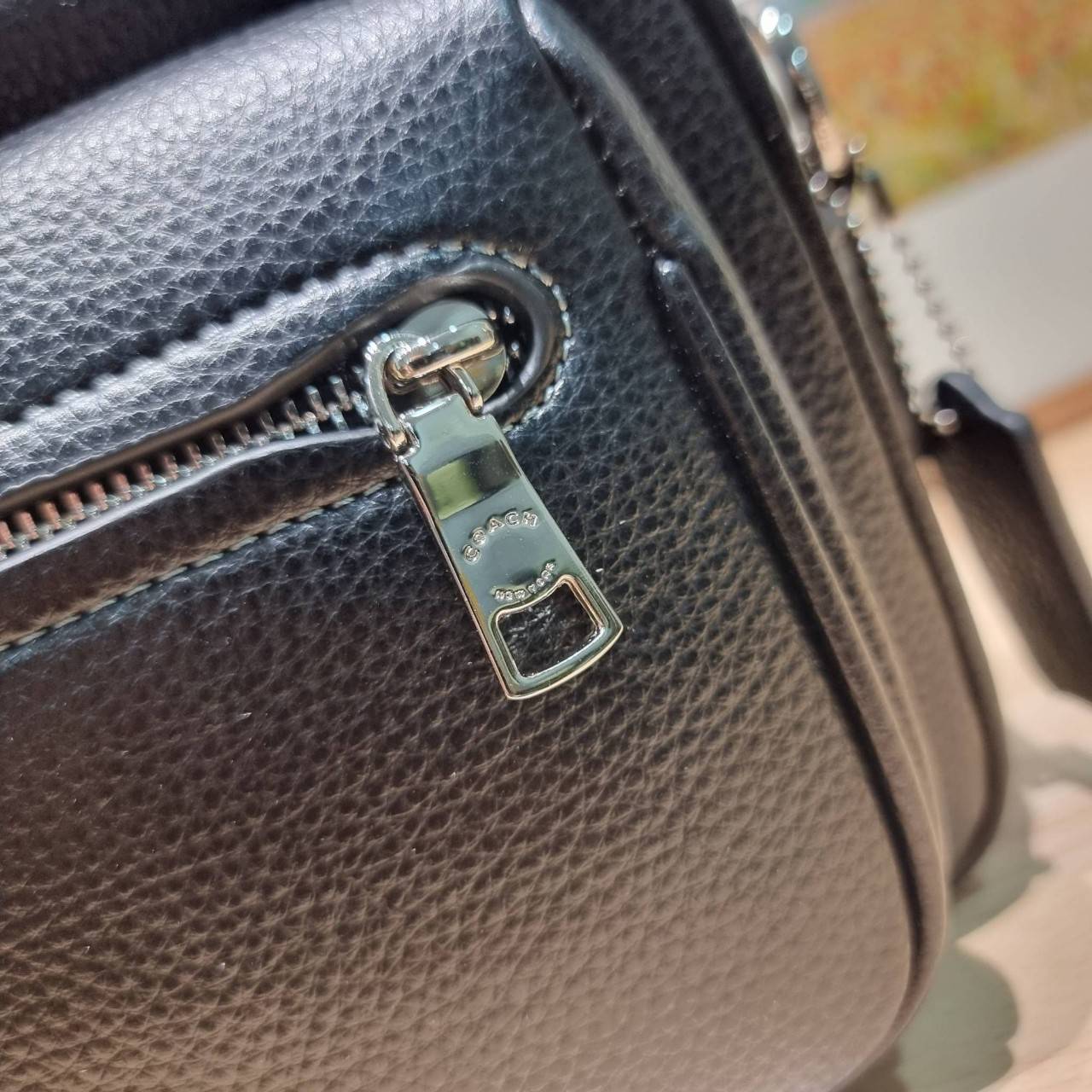 COACH ELIAS CROSSBODY IN SIGNATURE CANVAS BAG CJ509 CJ510 กระเป๋าครอสบอดี้ทรงคลาสสิค ดีไซน์รูปแบบใหม่ ใช้งานง่ายและสะดวก