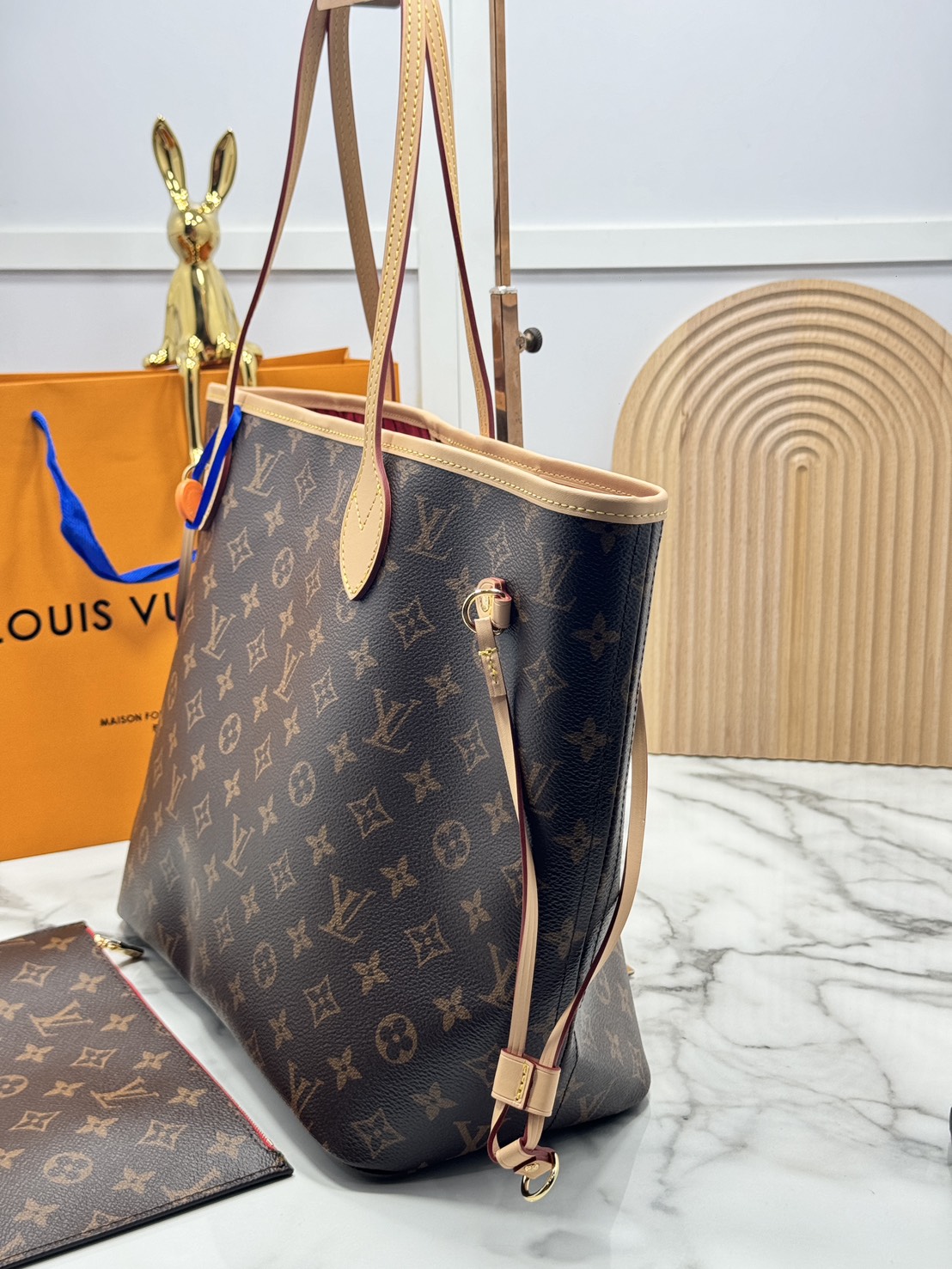 ORI หนังแท้ | LV Neverfull bag Size M Monogram Canvas กระเป๋าสะพายทรงโท้ท ดีไซน์คลาสสิกเหนือกาลเวลาเข้ากับดีเทลที่สืบทอดมายาวนาน แคนวาสแต่งขอบหนัง