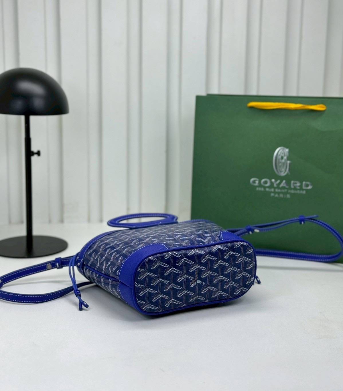 ORI หนังแท้ | Goyard Beluga Mini Bag กระเป๋าสะพายทรงบัคเก็ต พร้อมหูจับในตัว สะดวกใช้งาน ด้านในเป็นผ้าดีไซน์ผูก เพิ่มความน่ารักน่าใช้ สวยมากค่ะ