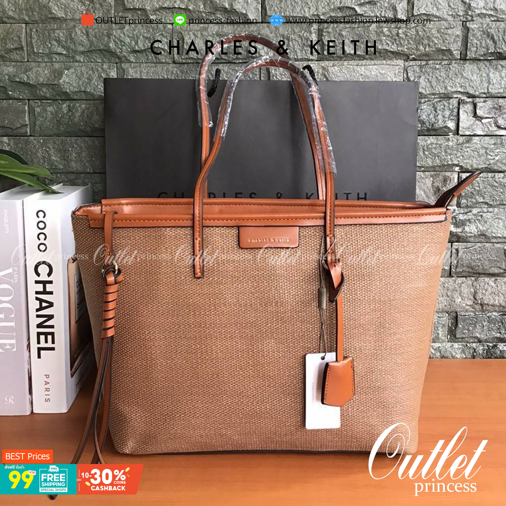 Charles & Keith Black Textured Tote Bag ฮอตฮิตตลอดกาลสำหรับรุ่นนี้ รุ่นยอดนิยม!! มากี่รอบกี่รอบก็ขายดี ใครไม่มีรุ่นนี้ติดตู้ไว้ถือว่าเชยมาก(!!) กระเป๋าสะพายทรง Shopping bag ใบใหญ่จุของได้ใจ น้ำหนักเบา โดดเด่นด้วย Textured วัสดุสานรอบใบ ตัดขอบหนัง สวยอยู่ท