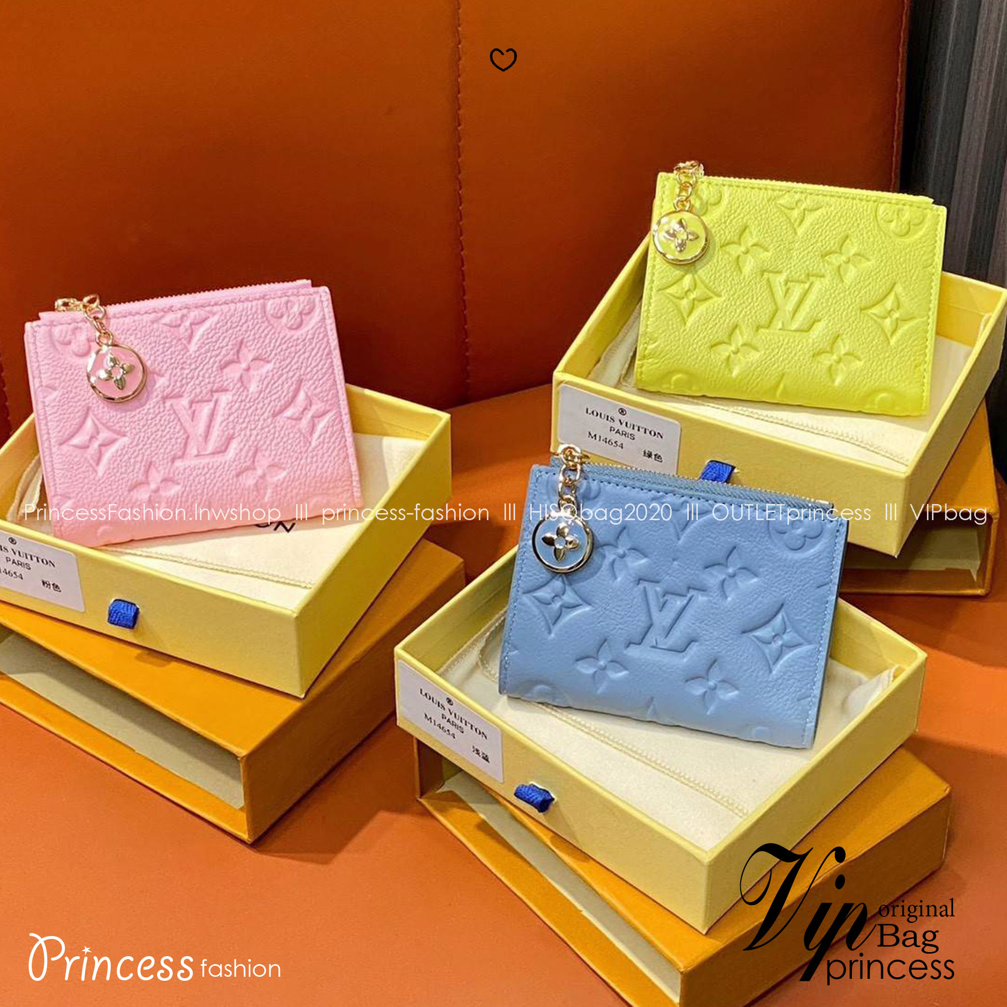 VIP หนังแท้ | LV Lisa wallet Cotton Candy งานหนังวัวแท้ นิ่ม หอม กระเป๋าสตางค์รุ่น Lisa Monogram Empreinte สีสันสดใส เฉลิมฉลองให้กับความเลอค่าที่สืบทอดจากรุ่นสู่รุ่นของเมซง เติมลูกเล่นสนุกสนานลงตัว สีสันสะดุดตาพกพาในกระเป๋าใบเล็กหรือกระเป๋าคลัทช์ได้สะดวก