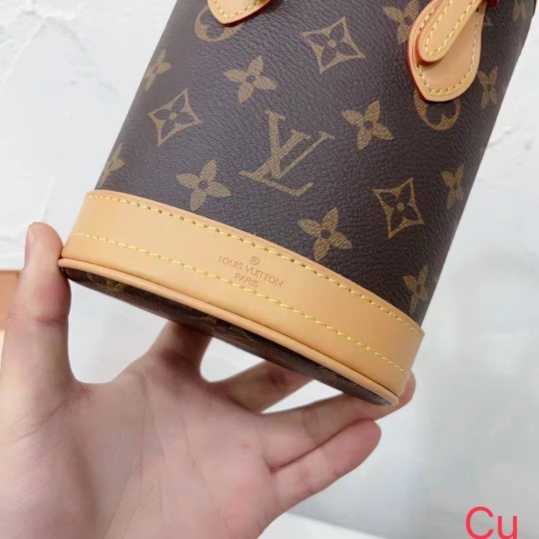 LV Bucket Vintage Bag 5" กระเป๋าสะพายทรงบัคเก็ตวินเทจขนาดเล็กน่ารัก พร้อมใบเล็ก สวยหรู ดูผู้ดี