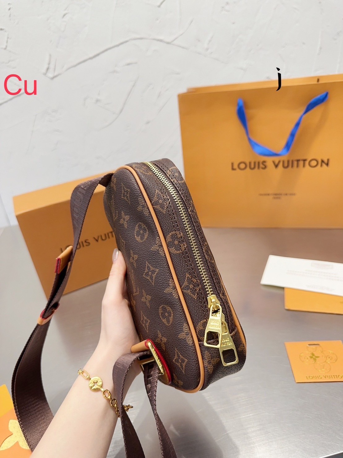 LV monogram pochette Gange Crossbody Bag / LV BELT BAG พร้อมส่ง กระเป๋าคาดอกลายโมโนแกรม ขนาดกะทัดรัด ใช้ได้ทั้งชายหญิง
