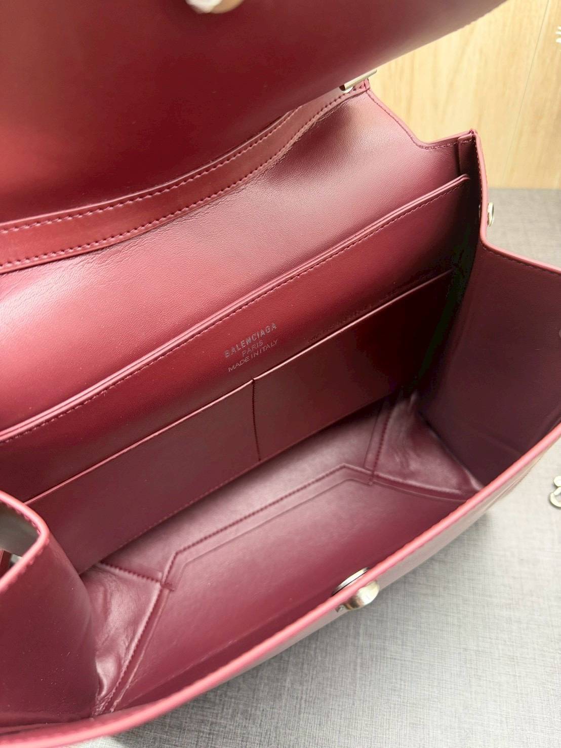 ORI หนังแท้ | Balenciaga Nano Medium Top Handle Bag 27cm กระเป๋าสะพายทรงโท้ท ดีไซน์ใหม่สวยเก๋ตามแบบฉบับแบรนด์