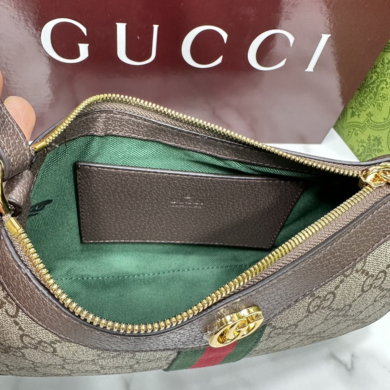 10" ORI หนังแท้ | Gucci Ophidia small shoulder bag GG Monogram Double G / Gucci Hobo Bag กระเป๋าสะพายทรงโฮโบขนาดเล็ก