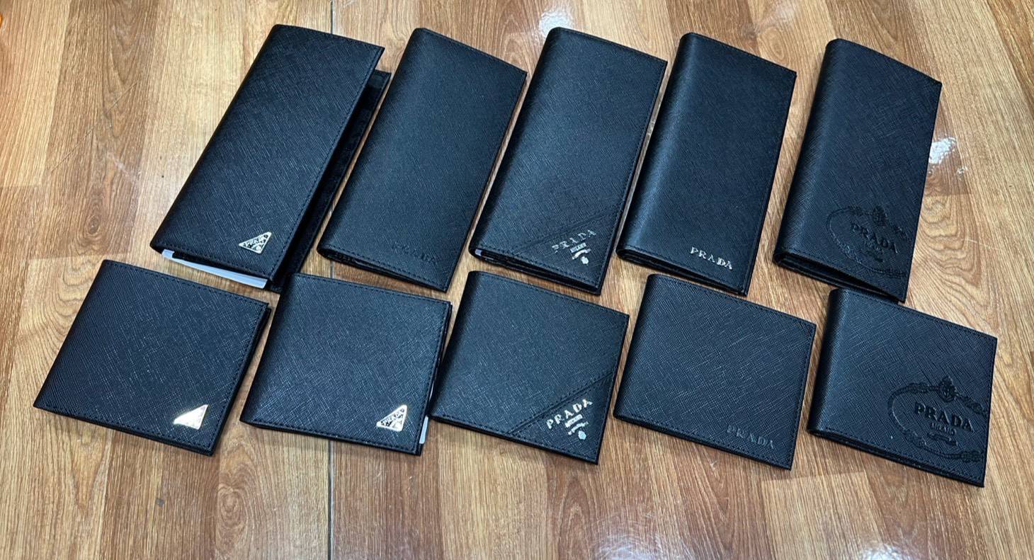 ORI หนังแท้ | Prada Long Wallet / Prada Short Wallet / Prada metal saffiano leather Wallet กระเป๋าสตางค์ใบยาว กระเป๋าสตางค์ใบสั้น กระเป๋าสตางค์ผู้ชาย