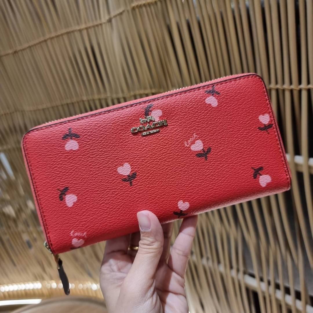 OUTLET 】COACH ACCORDION ZIP WALLET IN SIGNATURE CANVAS F86093 C3287 F98126 กระเป๋าสตางค์ใบยาว น่ารักน่าใช้