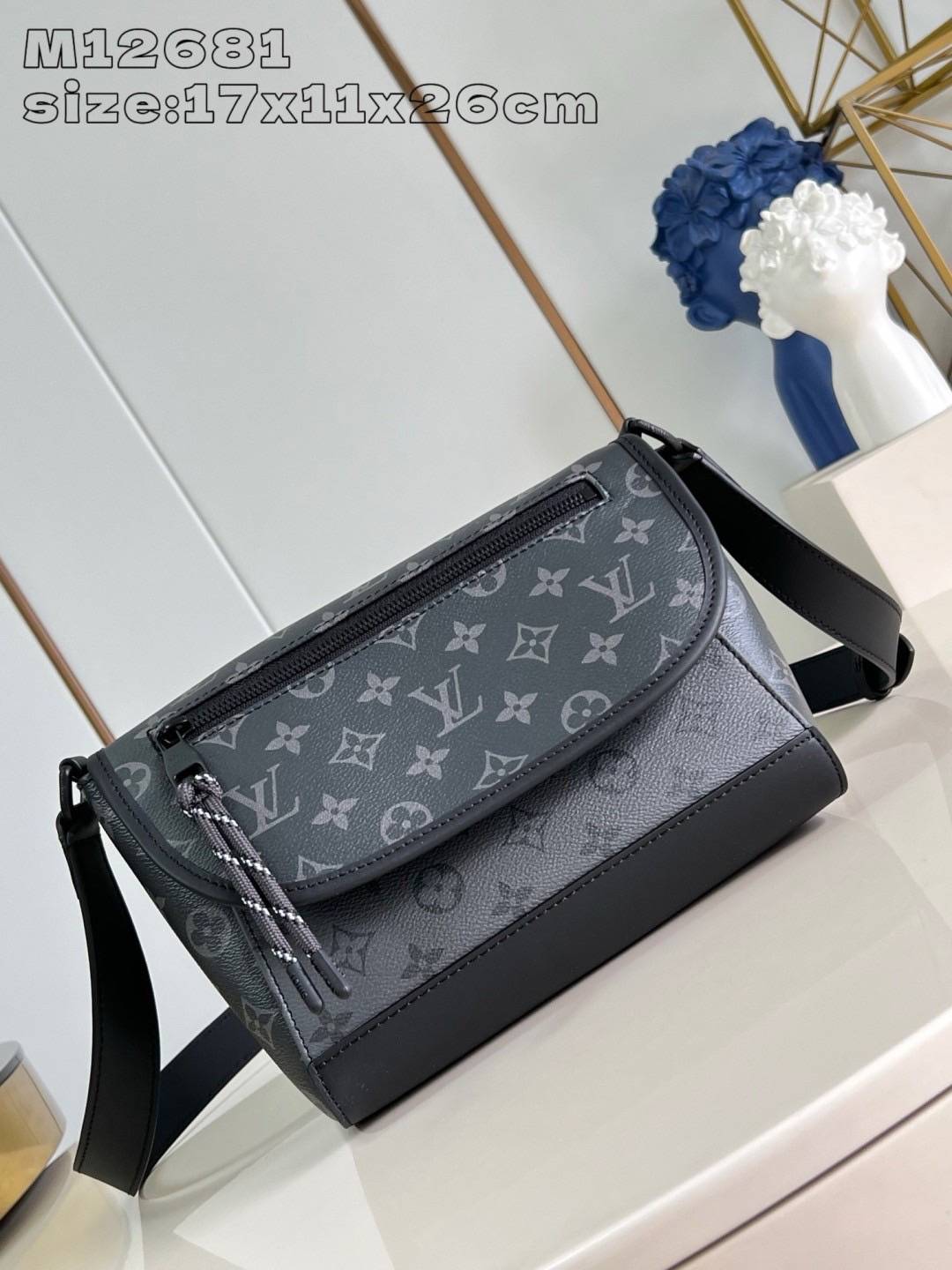 VVIP หนังแท้ เกรดดีสุด 1:1 | LV Pulse Messenger กระเป๋าทรงแมสเซ็นเจอร์รุ่นใหม่ล่าสุดจากแบรนด์ หนังลายเกรนผสมแคนวาสโมโนแกรม
