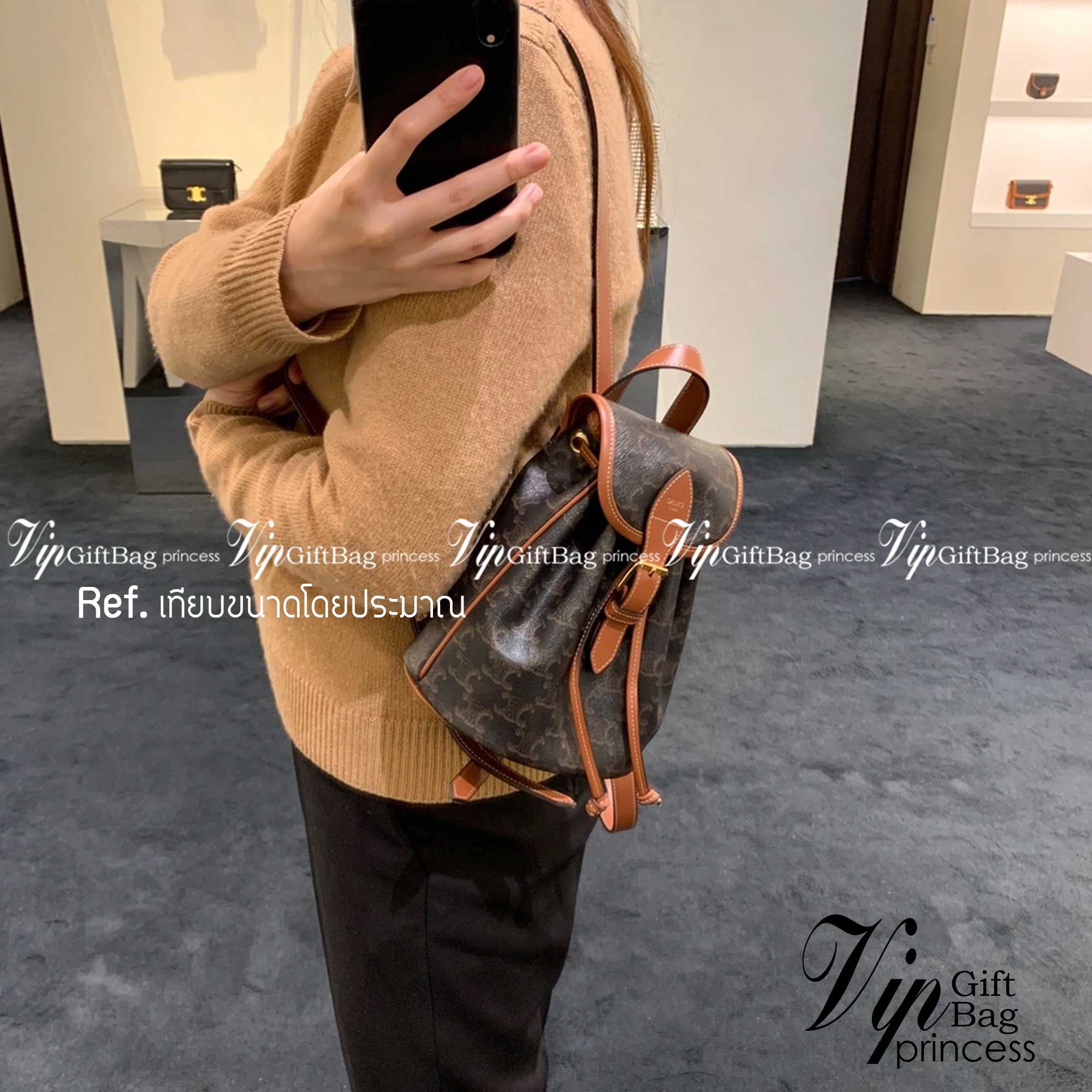 Celine Backpack / CELINE MINI BACKPACK FOLCO in TRIOMPHE CANVAS WITH TRIOMPHE HEART EMBROIDERY มินิเป้เซลีน คอลเลคชั่นสุดคูล โลโก้ลายปัก ดีเทลเดินด้ายรูปหัวใจ คละรอบใบ อีกหนึ่งไอเท็มที่ขาดไม่ได้ สำหรับสาวๆที่ต้องการ การใช้งานอย่างคล่องตัว และใส่สิ่งของได้