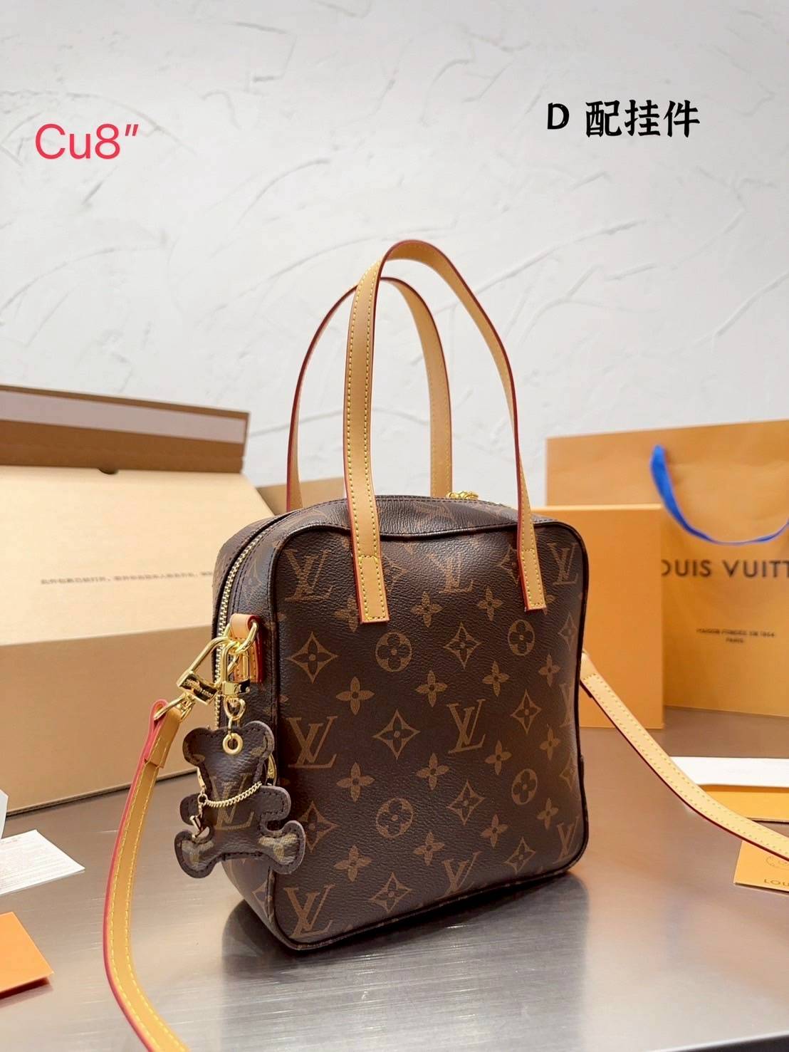 LV Spontini Tote Bag กระเป๋าทรงโท้ทวินเทจ รุ่นตามหาที่หายากมากๆ พร้อมส่งแล้ววันนี้ รีบจับจองน้าา งานพิมพ์ลายโมโนแกรมคมชัด ซิปรอบ หูจับในตัวพร้อมสายสะพายยาว ภายในโล่งกว้าง สวยคลาสสิก