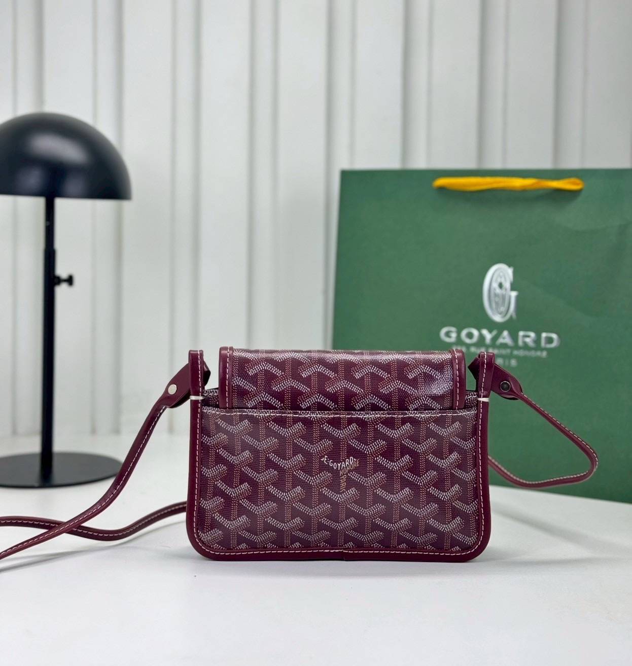 10 สี ORI หนังแท้ | GOYARD Plumet pouch-wallet กระเป๋าสะพายใบเล็กกะทัดรัด ดีไซน์กระเป๋าสตางค์ Plumet ดีไซน์มาพร้อมช่องใส่เหรียญ ธนบัตร และบัตรต่างๆ สามารถสะพายไหล่เป็นกระเป๋าสะพายข้างได้เหมือนกระเป๋าใบเล็ก