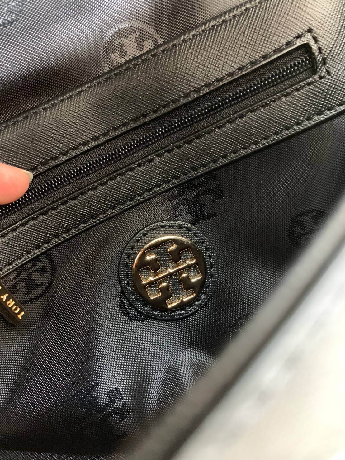 ของแท้ 💯% 】รุ่นที่เคยทำสถิติการขายได้1,000ใบ ในเวลาเดือนกว่าๆ!! TORY BURCH ROBINSON WOMEN CHAIN BAG