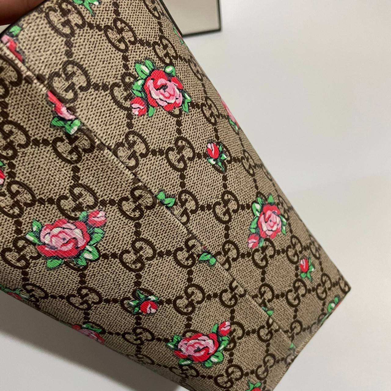 VIP 】Animal-Friendly Gucci Kid GG Supreme Tote Bag งานหนังแท้ทรงตั้งสวย ขนาดกะทัดรัด จุของได้เยอะ ใช้ได้ทั้งเด็กและผู้ใหญ่ น่ารักมากค่ะ