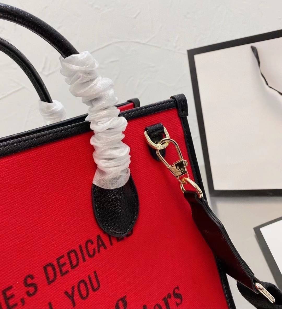 VIP 】Gucci 100 small tote bag Hibiscus red felt with Gucc100 print Black leather พร้อมส่งที่ไทย