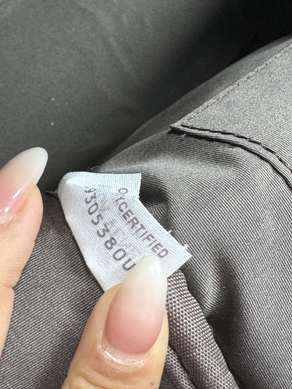 31cm Bottega Shadow Signature Backpack / Bottega Backpack กระเป๋าเป้ กระเป๋าสะพายหลัง โดดเด่นด้วยงานสานตารางสวยคลาสสิคเรียบหรูเป็นเอกลักษณ์ ดีไซน์เรียบง่าย แต่ดูแพง กิมมิคที่ใครๆก็อยากเป็นเจ้าของ