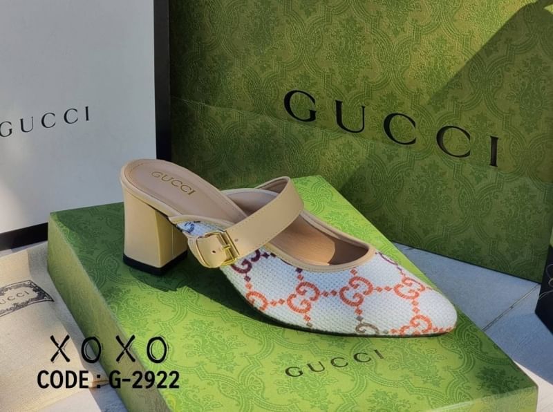 Gucci รองเท้างานสวม ผ้าทวีส สกรีนแบรนด์ สวย หรู ดูแพงเกินราคาจร้า ด้านหน้าคาดเข็มขัด ส้นแท่งตัน ใส่สบาย ไม่เมื่อย แมทส์ชุดง่าย น้ำหนักเบา