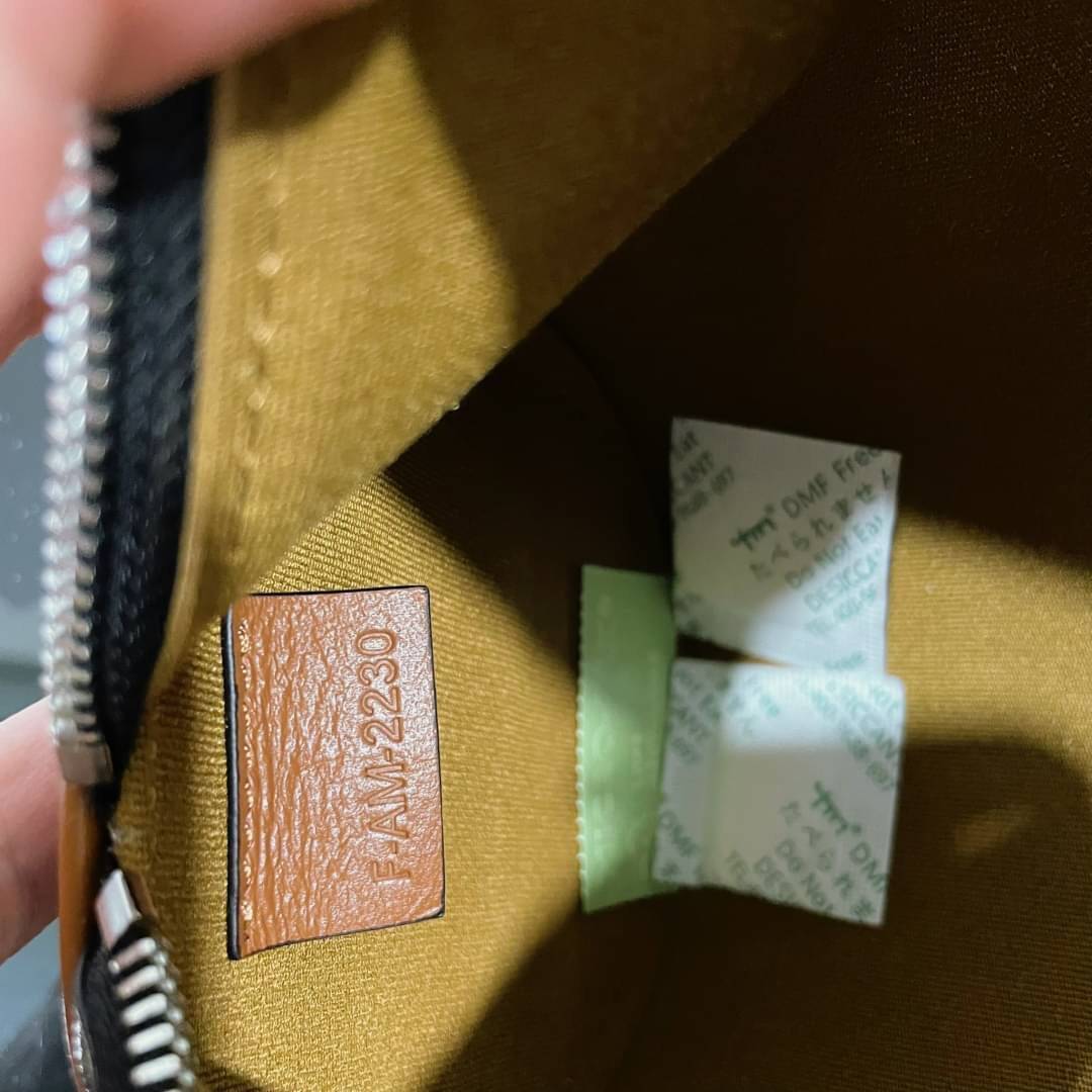 ORI CELINE cylinder bag in TRIOMPHE CANVAS Tan เกรดออริจินอล หนังแท้ พร้อมส่งที่ไทย ภาพถ่ายจากงานขายจริง ใช้งานต่างประเทศได้