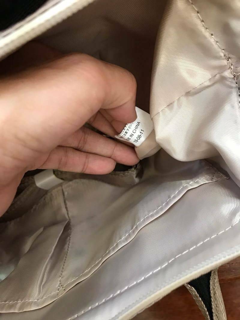 Anello Repellency Edition2 Mini Shoulder Bag (FSO-B025) กระเป๋าสะพายข้างวัสดุNylon & Polyesterหนา กันน้ำได้ น้ำหนักเบา มาพร้อมสายสะพายถอดและปรับความยาวได้ เปิดปิดด้วยซิปคู่ ภายในกว้างใส่กระเป๋าสตางค์ยาว มินิไอแพคได้ รุ่นใหม่ลิมิเตทที่น่าสะสมเลยคร้า!