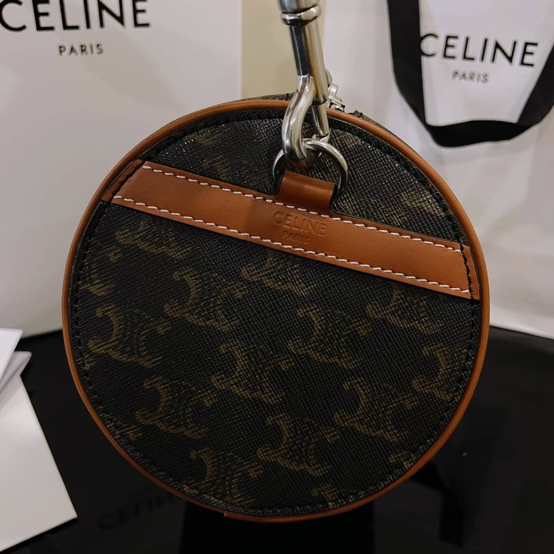 ORI CELINE cylinder bag in TRIOMPHE CANVAS Tan เกรดออริจินอล หนังแท้ พร้อมส่งที่ไทย ภาพถ่ายจากงานขายจริง ใช้งานต่างประเทศได้