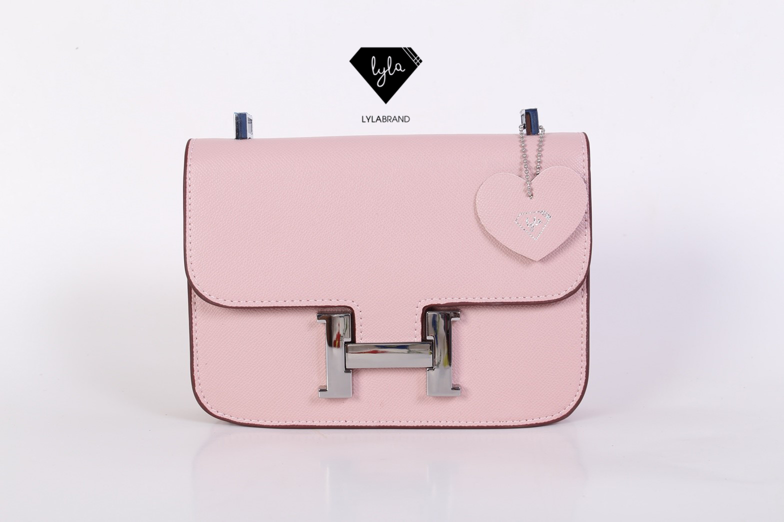 LYLABRAND🔔 Constance Size 23 Cm / Epsom ✨PU top premium นะคะ หนังดีเลอค่าน่าสอยมากกก บอกคำเดียวเลยว่าเด็ดสุด !! เหมือนหนังแท้เบอสุดค่ะคูณผู้หญิง ลูกค้าเก่าน่าจะทราบกันดีอยู่แล้วว่าคุณภาพของร้านนี้ต้องมาเป็นอันดับหนึ่งเท่านั้น อิอิ มีสายยาวส