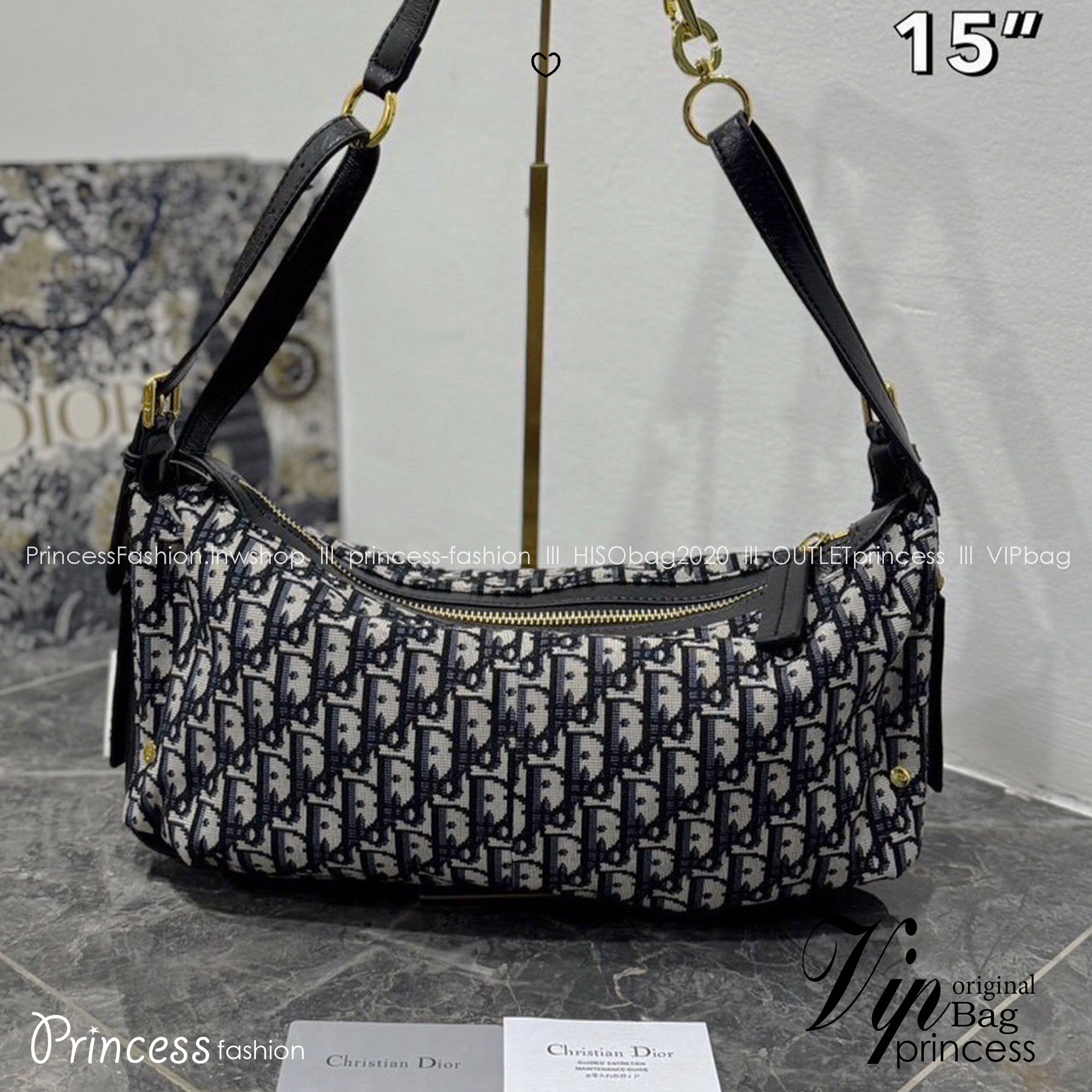 Dior Medium D-Journey Bag 35cm กระเป๋าสะพายนิยามใหม่ดีไซน์ทันสมัย โดดเด่นด้วยรูปทรงโฮโบที่มาพร้อมกับดีไซน์ที่นุ่มนวลและทันสมัย ดีเทลดูดีมีกิมมิคในตัว ภายในโล่งกว้าง