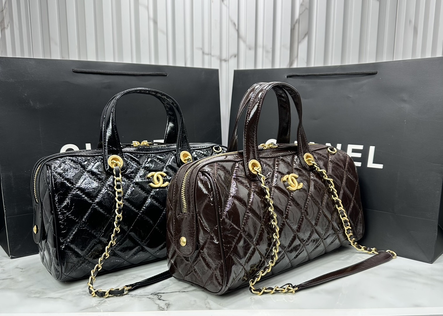 ORI หนังแท้ | Chanel Large Bowling Bag Crumpled Leather / Chanel Keepall Bag กระเป๋าถือ กระเป๋าสะพายรุ่นใหม่ล่าสุด ดีไซน์หนังยับเงา รูปแบบเรียบหรูหราใช้งานง่าย สวยงามตามแบบฉบับแบรนด์