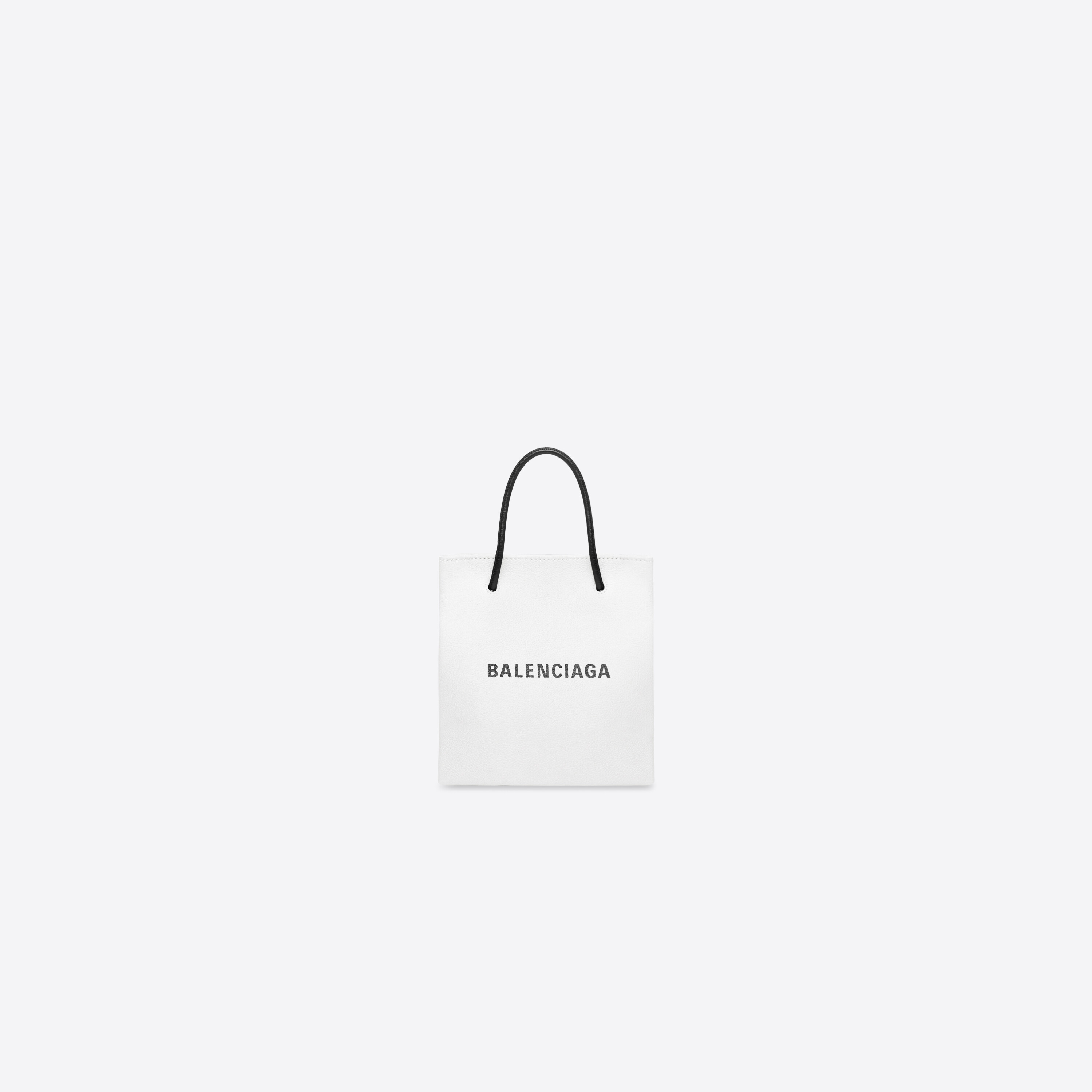 หนังแท้ BALENCIAGA XXS TOTE / Balenciaga shopping tote xxs พกกระเป๋าช้อปปิ้ง ไปทุกที่ในฤดูกาลนี้ ดีไซน์ที่ใช้ได้ทุกวันตั้งแต่หนังแบบมีเท็กซ์เจอร์ ภาพสินค้าถ่ายจากงานขายจริง ใช้งานต่างประเทศได้