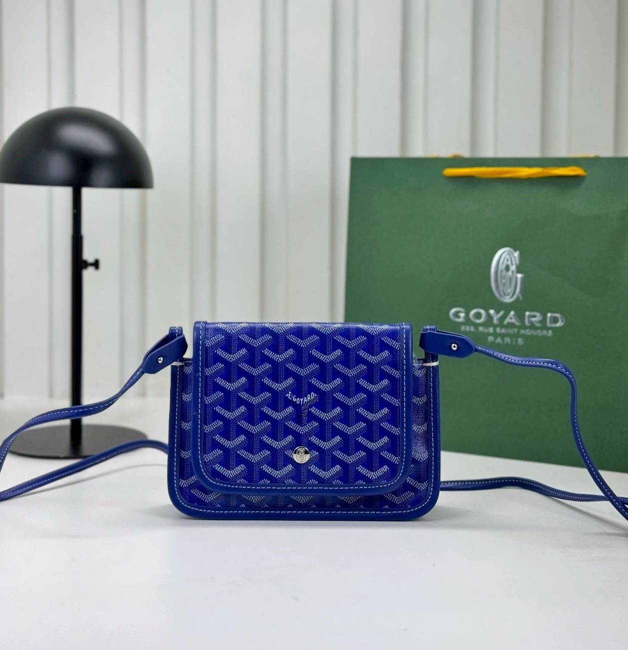 10 สี ORI หนังแท้ | GOYARD Plumet pouch-wallet กระเป๋าสะพายใบเล็กกะทัดรัด ดีไซน์กระเป๋าสตางค์ Plumet ดีไซน์มาพร้อมช่องใส่เหรียญ ธนบัตร และบัตรต่างๆ สามารถสะพายไหล่เป็นกระเป๋าสะพายข้างได้เหมือนกระเป๋าใบเล็ก