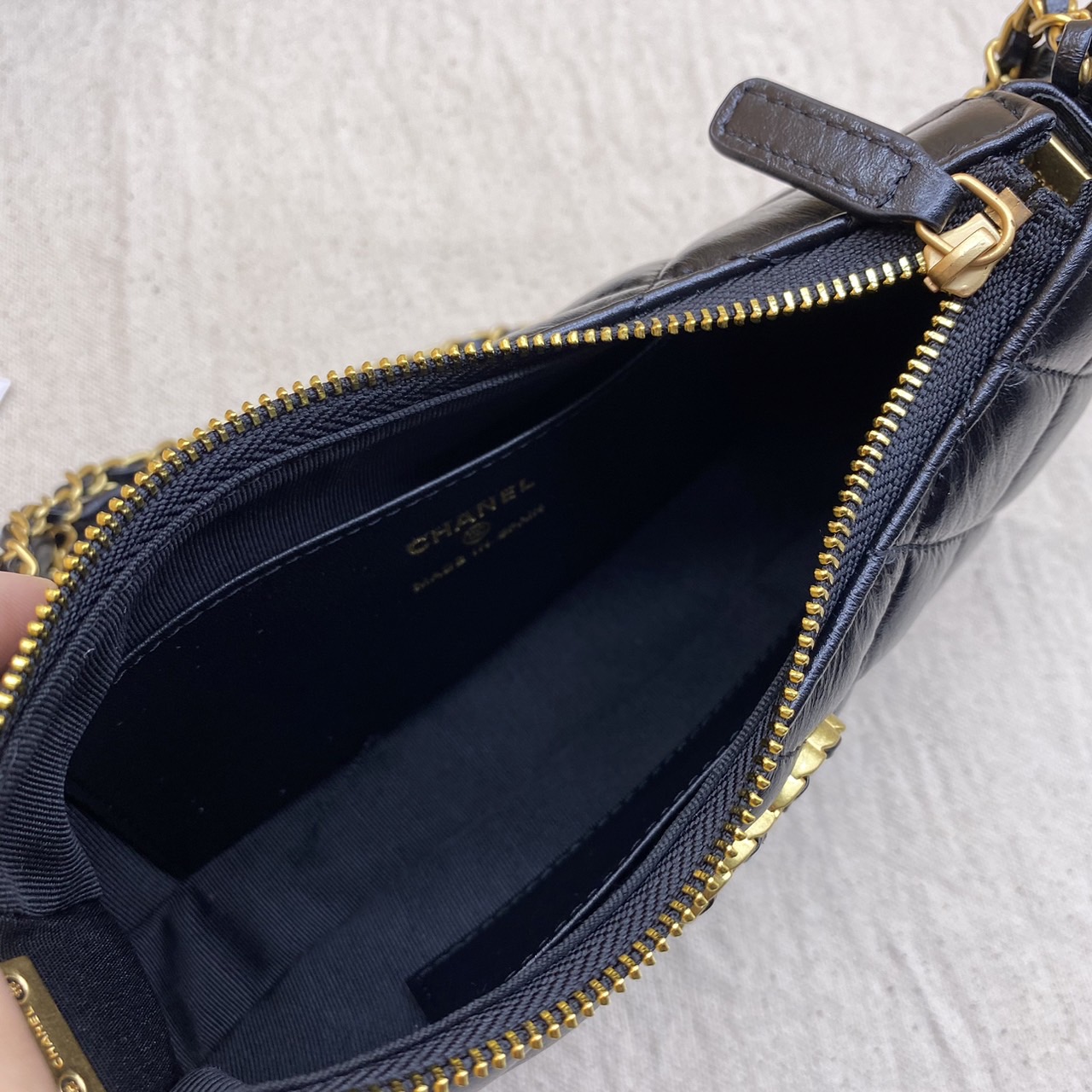 CHANEL 23K HOBO small 21cm ออริสลับแท้ ใช้งานต่างประเทศได้ งานเกรดหนังสวย อะไหล่ทองสวยหรู กระเป๋าสะพายทรงโฮโบ มี 2 ขนาดกำลังสวย ดีไซน์ใหม่ 2023