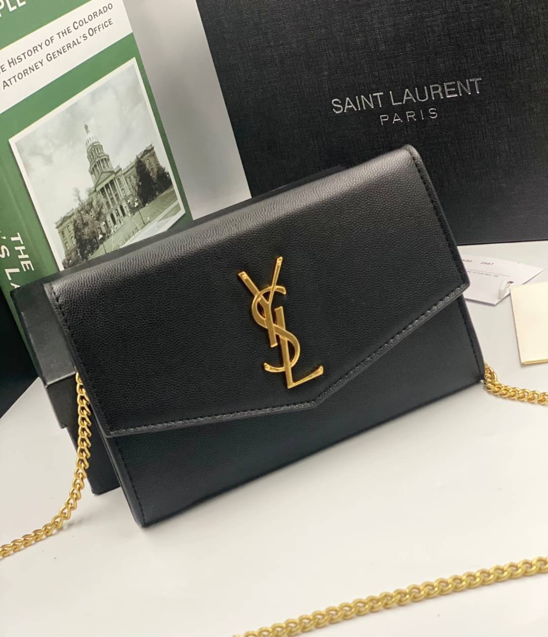 VIP 】หนังแท้ YSL WOC Saint Laurent Envelope Monogram Leather Crossbody Bag หนังคาเวียร์ อะไหล่ทองสุดหรู มาพร้อมใบเล็กใส่บัตรได้ พร้อมส่งที่ไทย