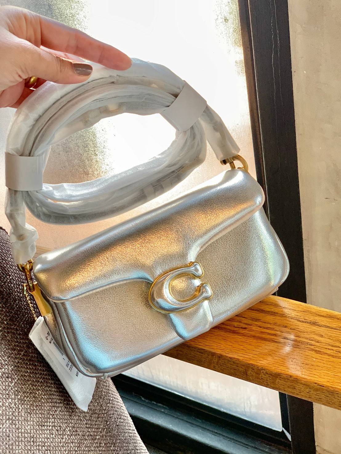 น้องสวยมากก สินค้าจริงสวยกว่าในรูป ไม่จกตาค่ะ! COACH PILLOW TABBY SHOULDER BAG 18 ((C3880)) 📣 พร้อมส่งที่ไทย คุณภาพเกินราคา! กระเป๋าหิ้ว//สะพายแบบครอสบอดี้ร์ 🔺หนัง nappa อย่างดี หนานิ่ม นุ่มมากๆ หลงรักน้องแน่นอน