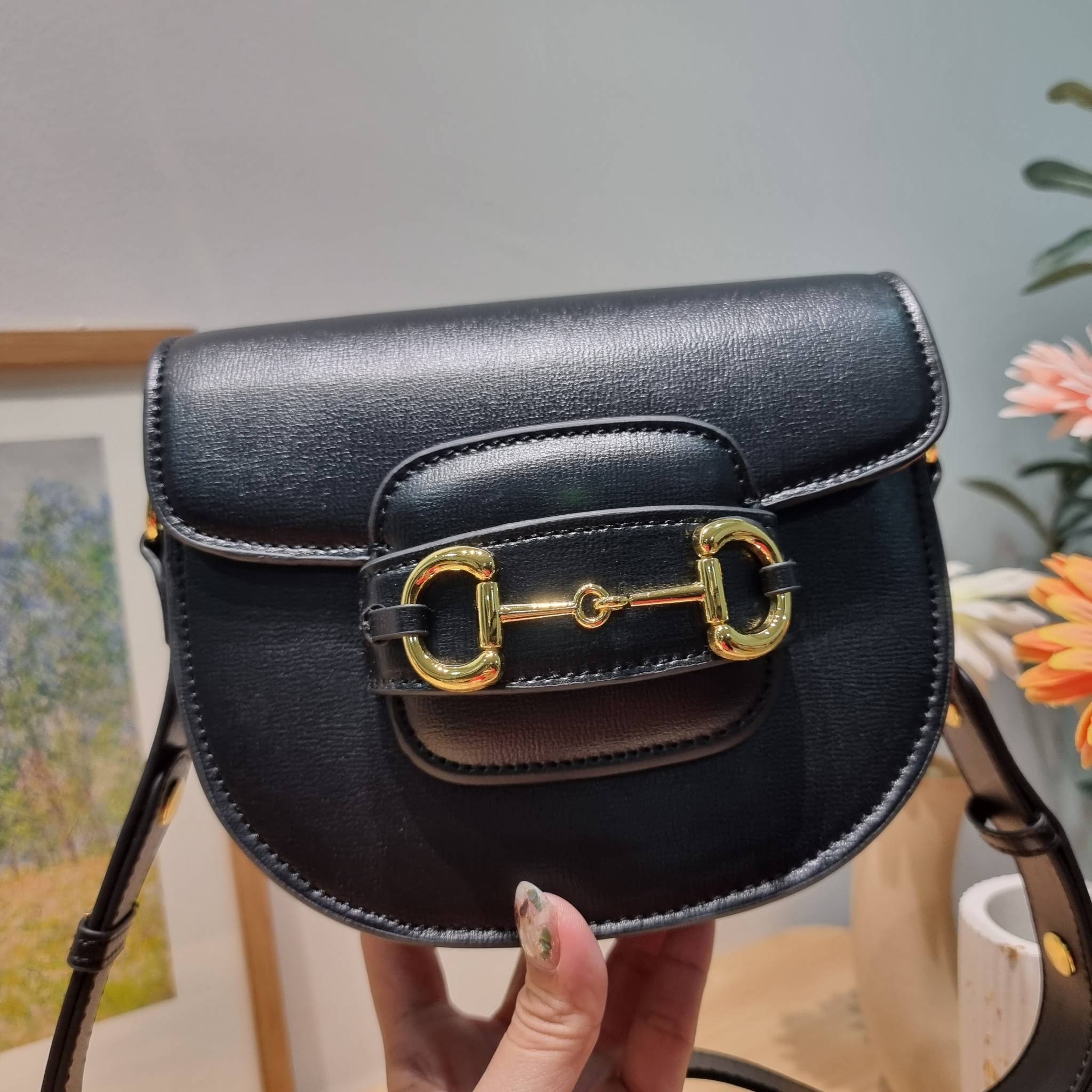 Gucci horsebit 1955 mini rounded bag / GUCCI BAG พร้อมส่ง 2 สี กระเป๋าสะพายไหล่/สะพายข้างทรงคลาสสิค มาในไซส์มินิ กะทัดรัด สวยอยู่ทรง