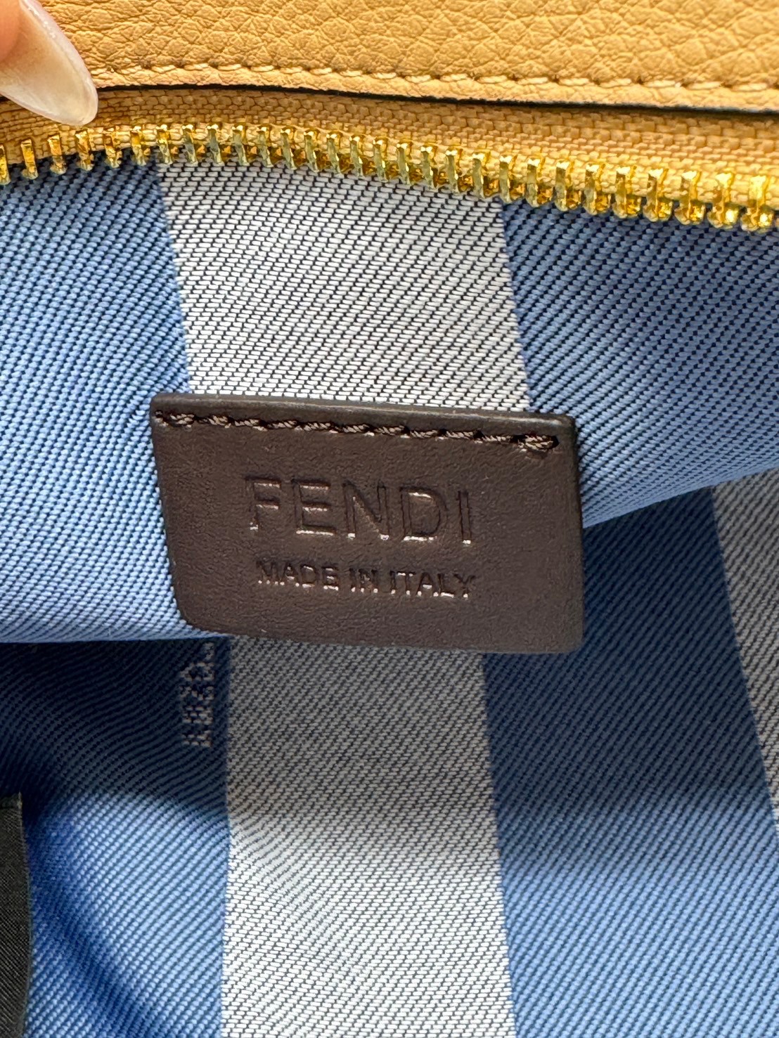 Fendi Roll Mini FF jacquard mini bag / YSL TOTE BAG MINI กระเป๋าสะพายทรงโท้ทไซส์มินิ เกรดออริ 1:1 ใช้งานต่างประเทศได้