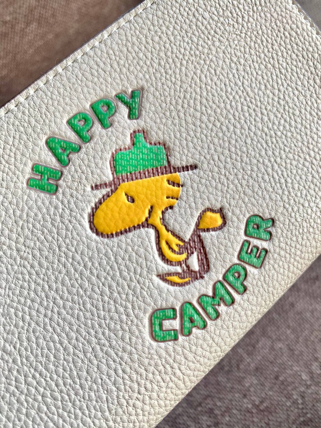 COACH X PEANUTS MEDIUM ID ZIP WALLET WITH WOODSTOCK((C4604)) 📣พร้อมส่งค่ะ! กระเป๋าเงินใบกลาง ขนาดพอดีๆ 🔺ด้านหน้าปั้มตัวการ์ตูน พร้อมตัวอักษรภาษาอังกฤษ นูนเด่นชัด ซุกซน น่ารักมากๆค่ะ ✔️เปิดปิดกระเป๋าแบบซิป ภายในมีช่องเสียบบัตรได้ถึง1