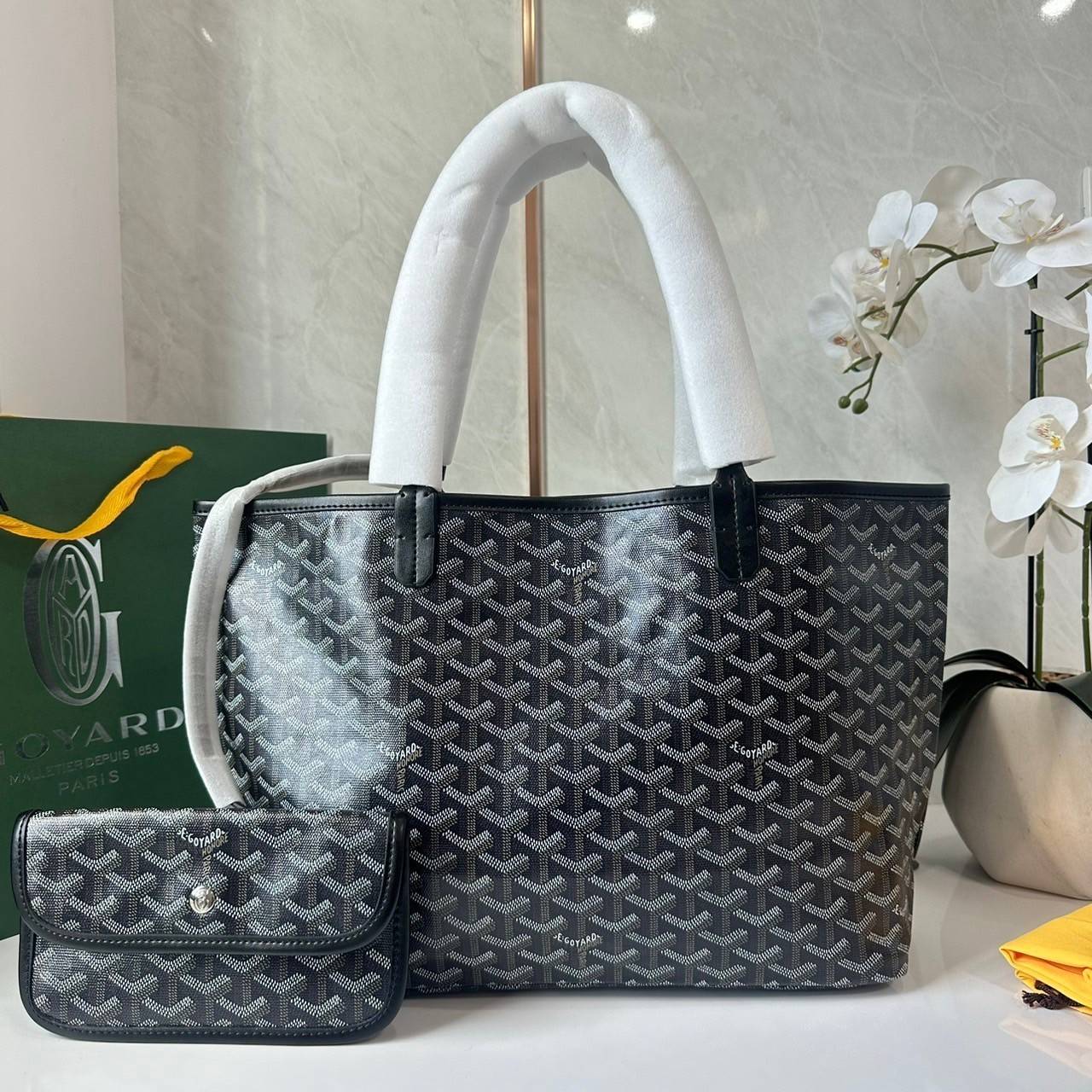 พร้อมส่ง 5 สี PM GOYARD ANJOU PM REVERSIBLE TOTE BAG / Goyard tote bag กระเป๋าทรงโท้ทใบใหญ่ เกรดไฮเอน 1:1 ใช้งานต่างประเทศได้ ภาพถ่ายจากงานขายจริง