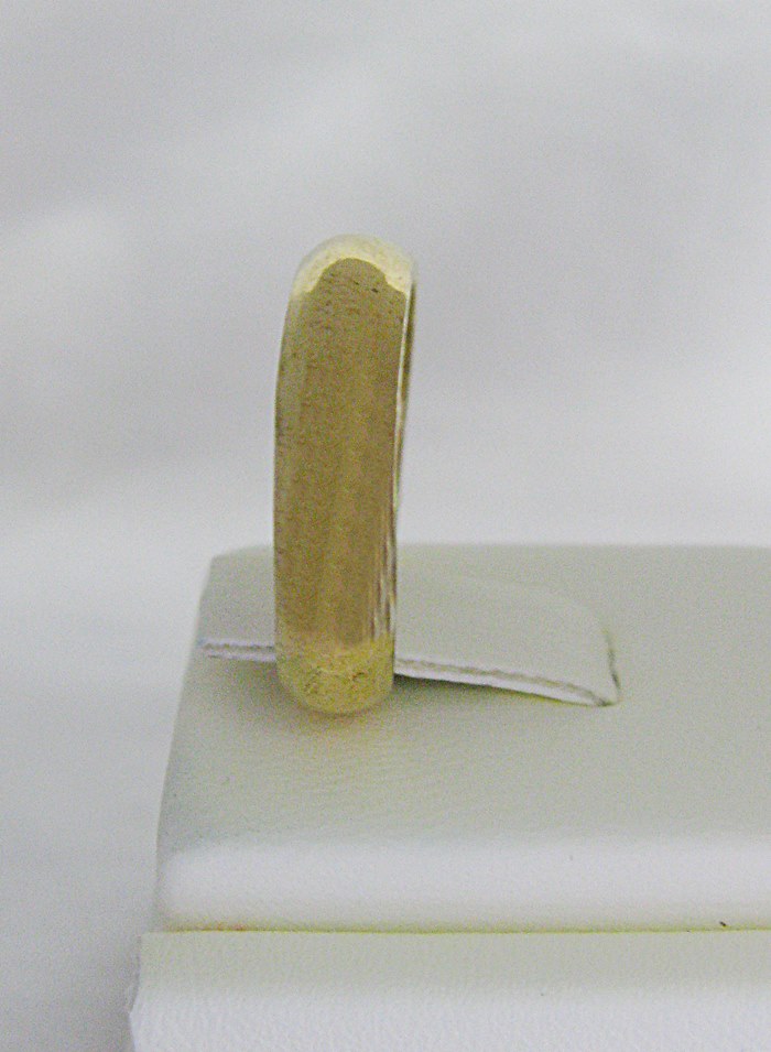 แหวนเกลี้ยงทองเหลืองเบอร์6ค่ะ