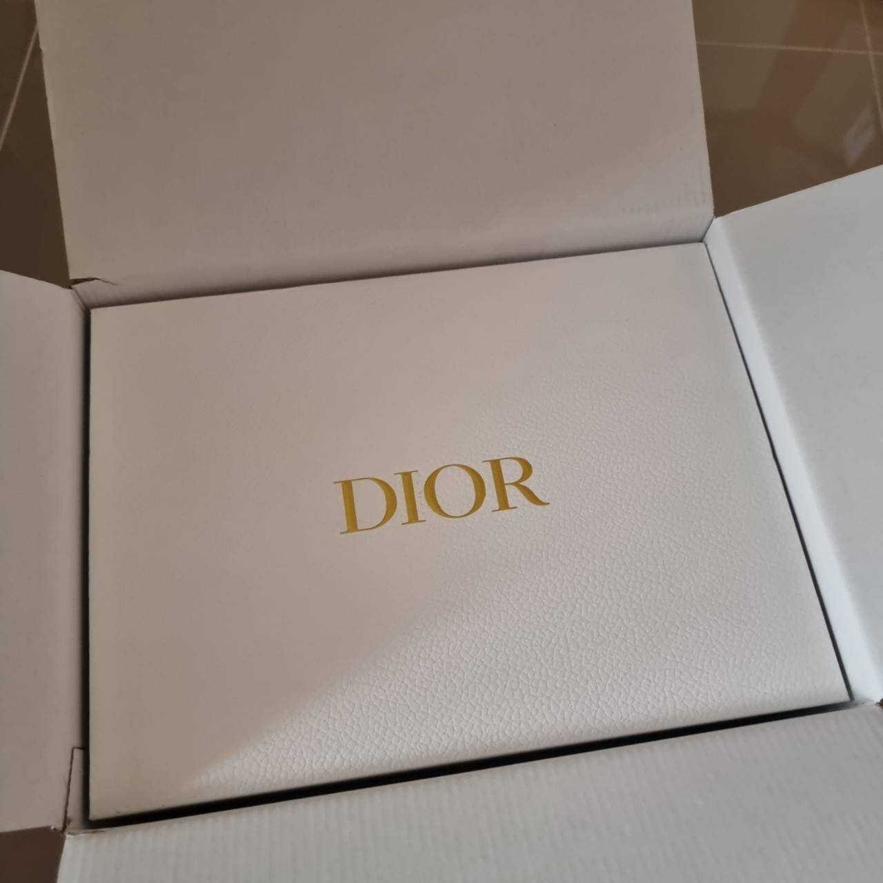 Small CD Besace Bag Blue Dior Oblique กระเป๋าสะพายทรงสวย ดีไซน์โลโก้โดดเด่นและหรูหรา