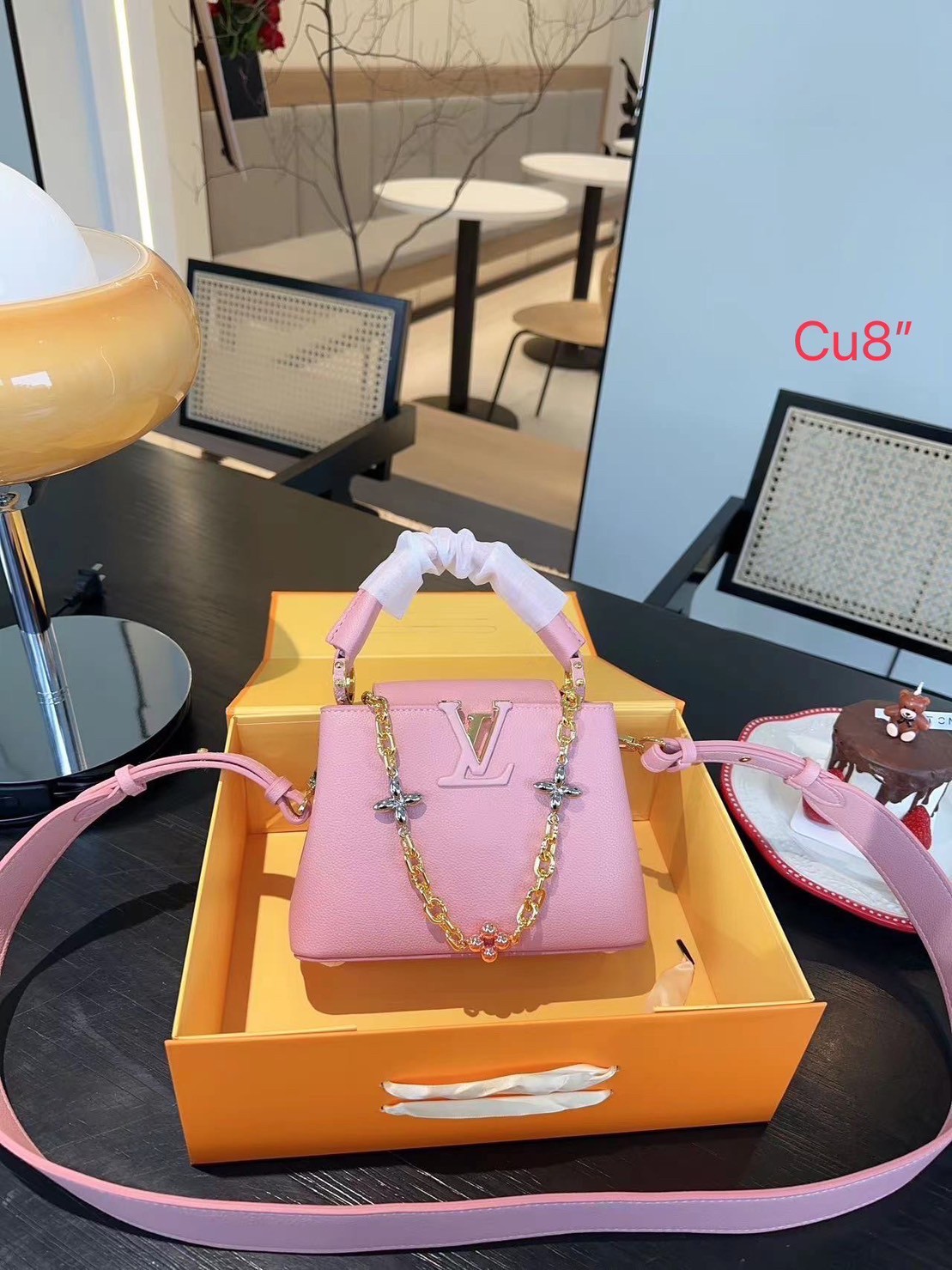 LV Capucines BB top handle / LV BAG พร้อมส่ง 6 สี ที่สุดของความสวยในราคาเบาๆ กระเป๋าถือสุดหรู ดีไซน์ทรงคลาสสิค พร้อมสายโซ่อะไหล่ทองหรูหรา